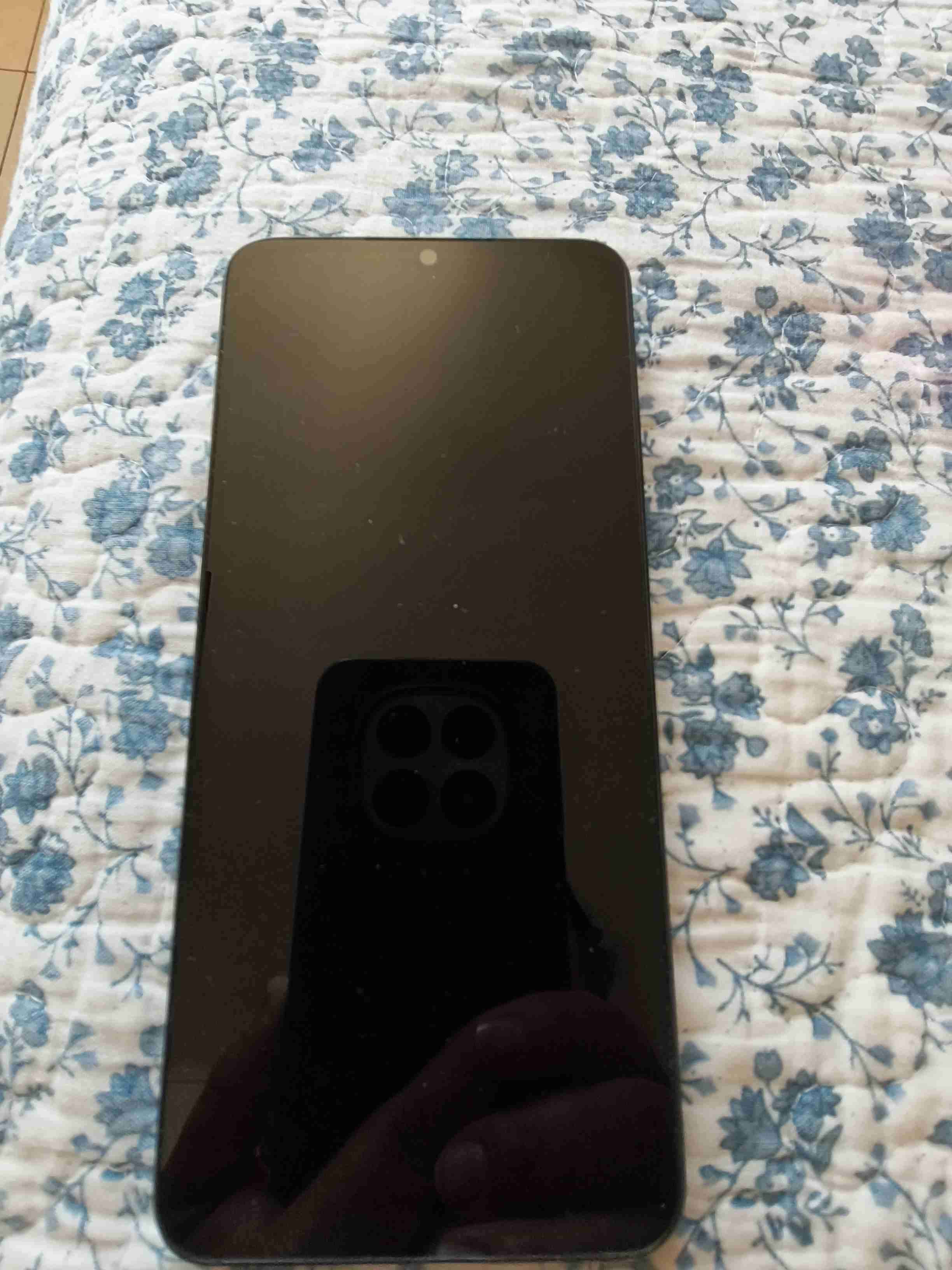 Smartphone negro moderno - miniatura 1