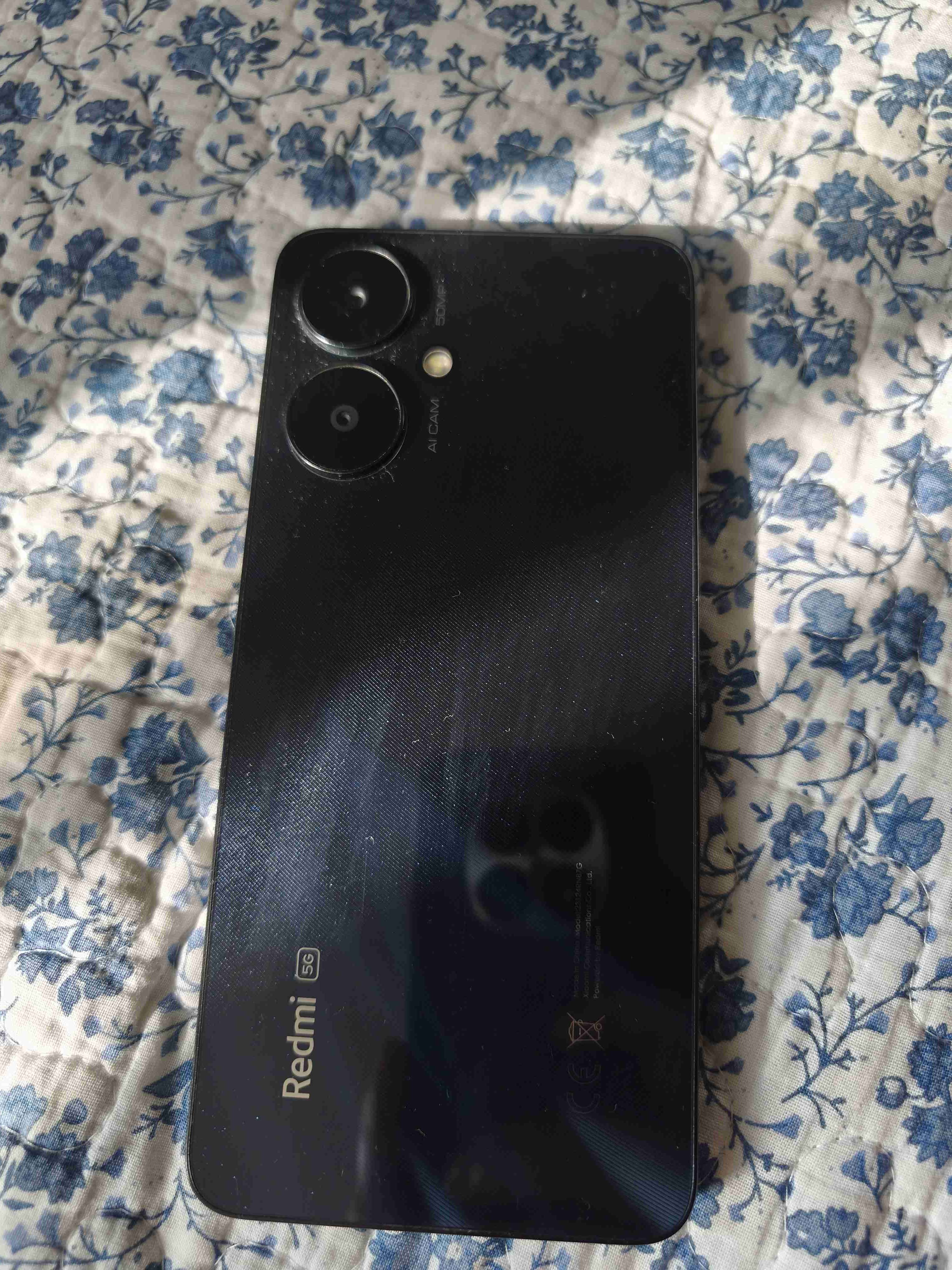 Smartphone negro moderno - miniatura 4