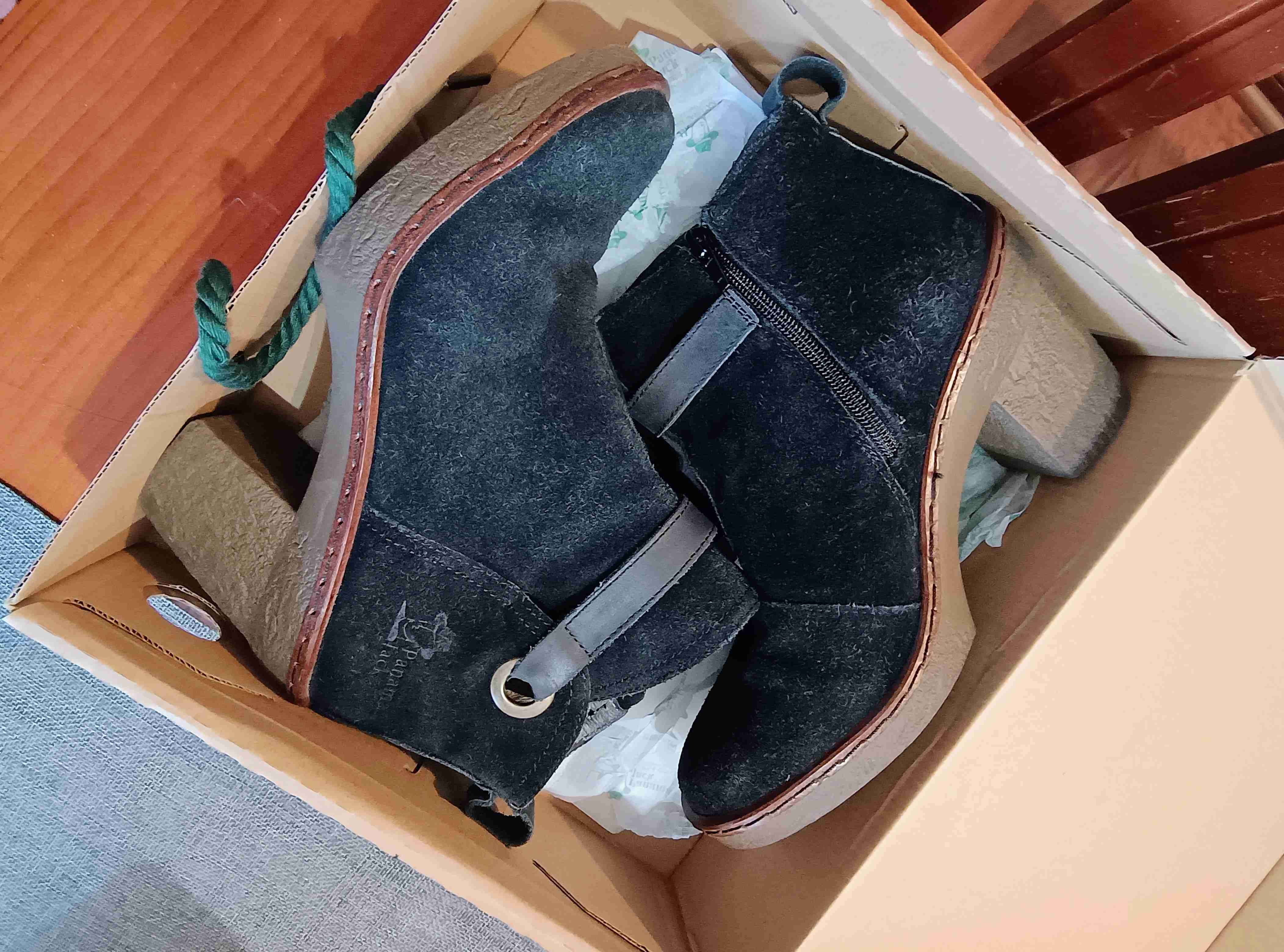 Botines negros de gamuza - miniatura 2