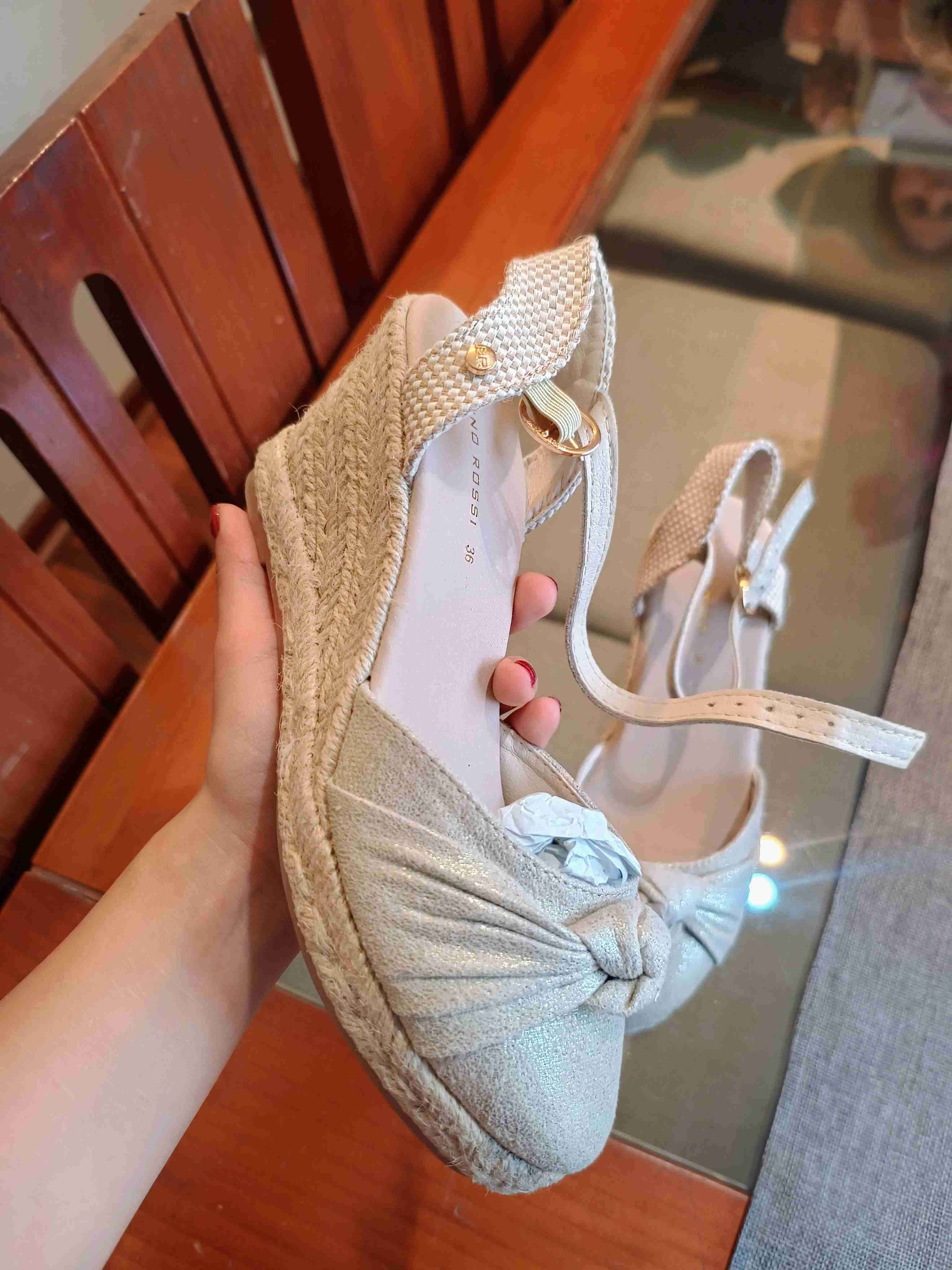 Sandalias de plataforma beige - miniatura 3