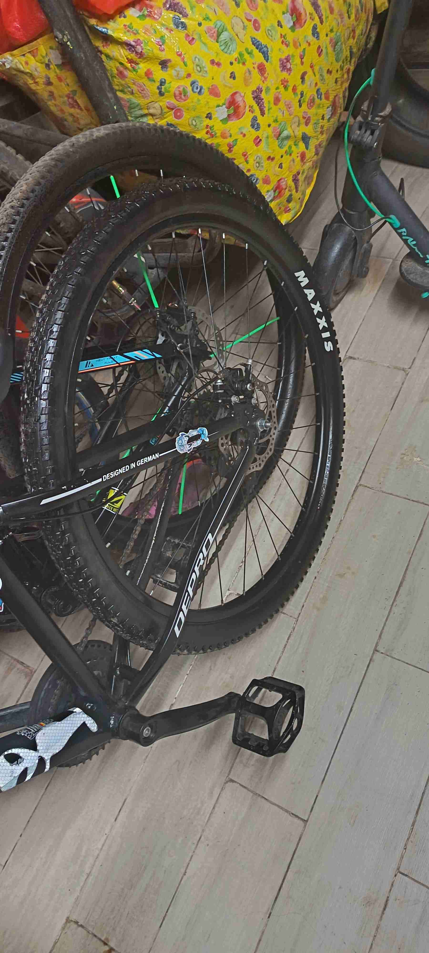 Bicicleta Depro negra - miniatura 1