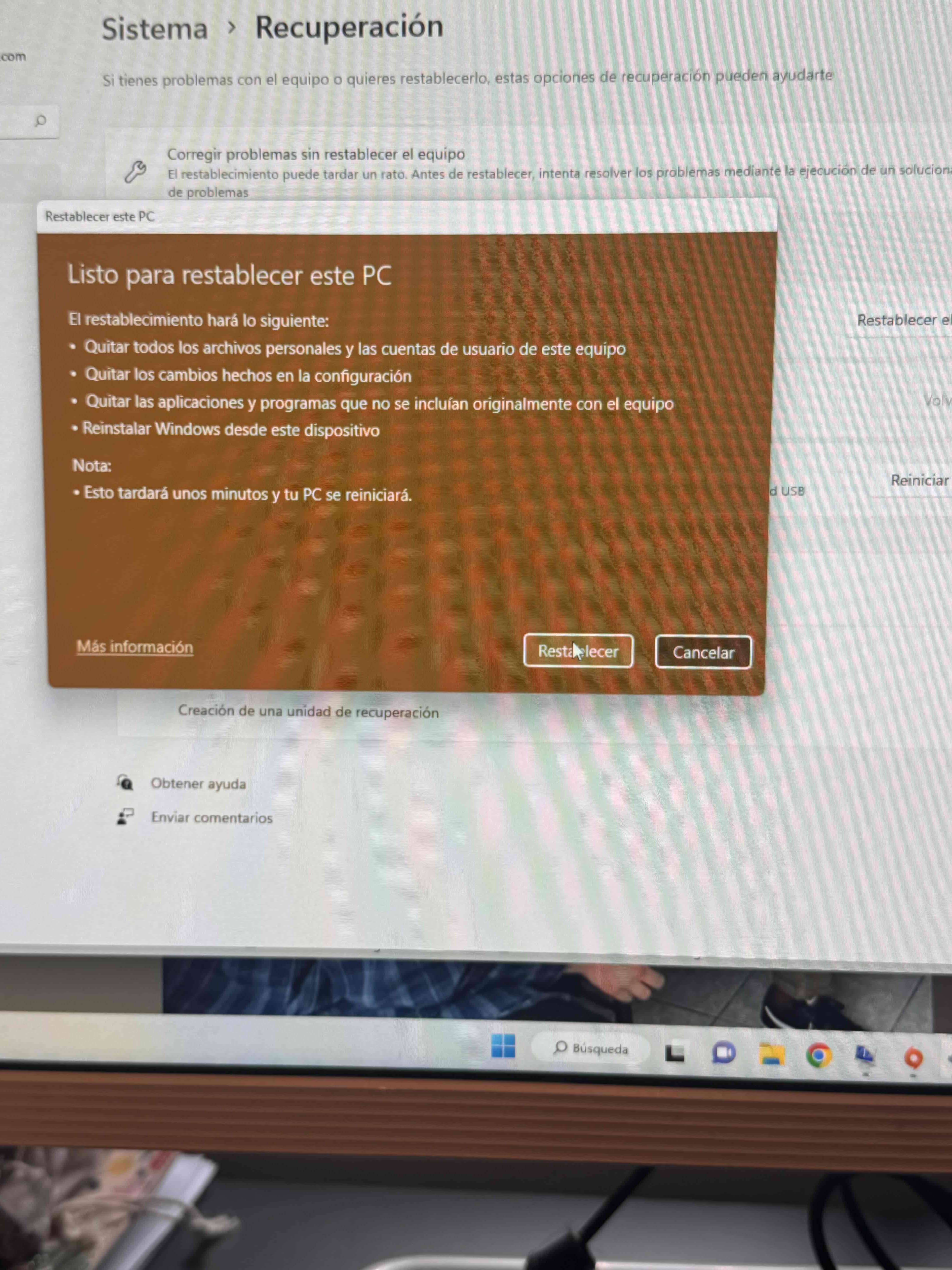 Computador Lenovo AIO A340 - miniatura 3
