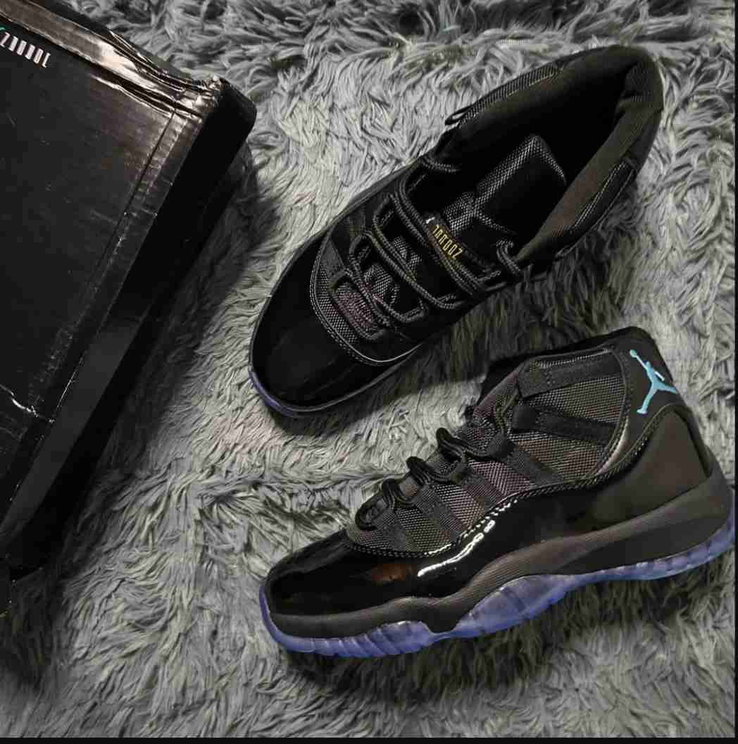 Zapatillas negras deportivas - miniatura 5