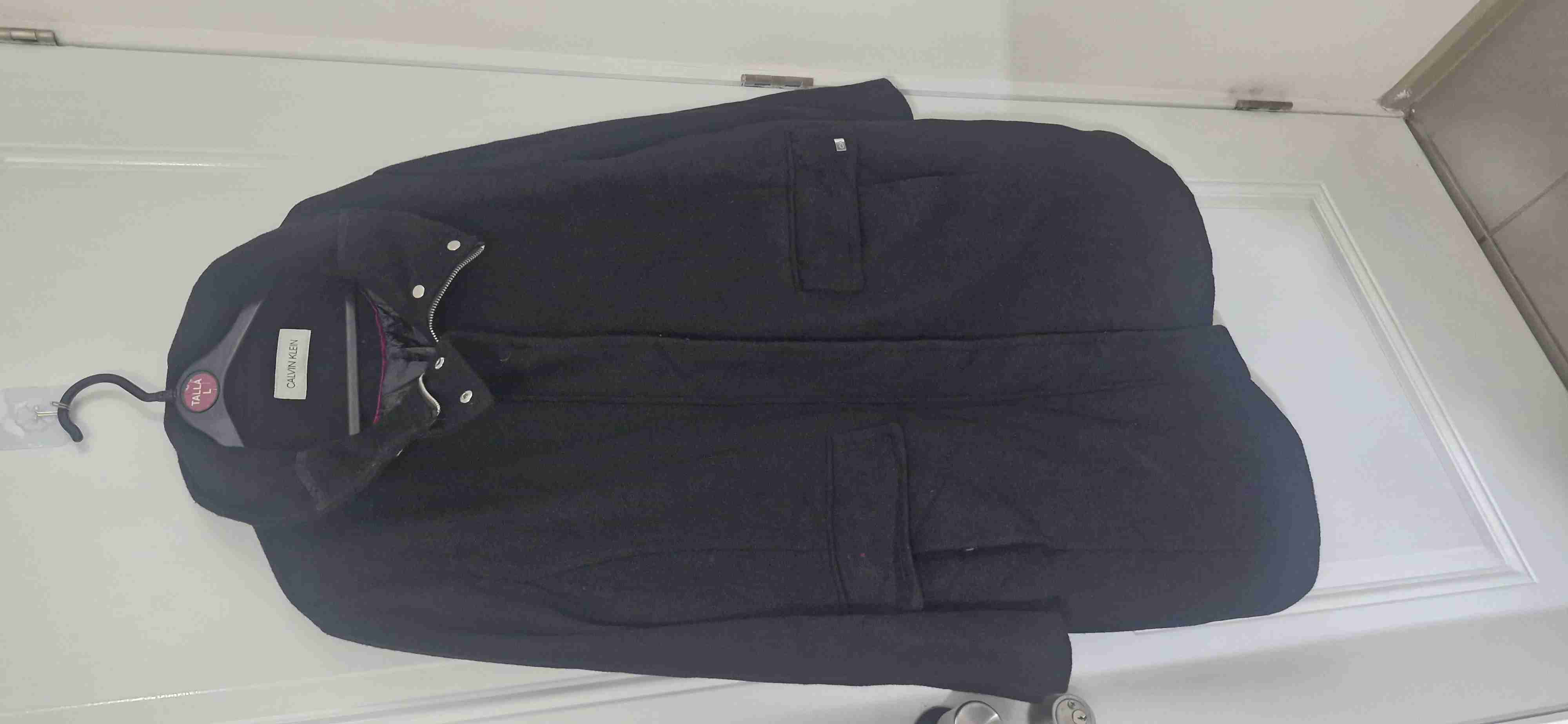 Abrigo Calvin Klein Talla L - Negro - Estilo Parka - miniatura 3