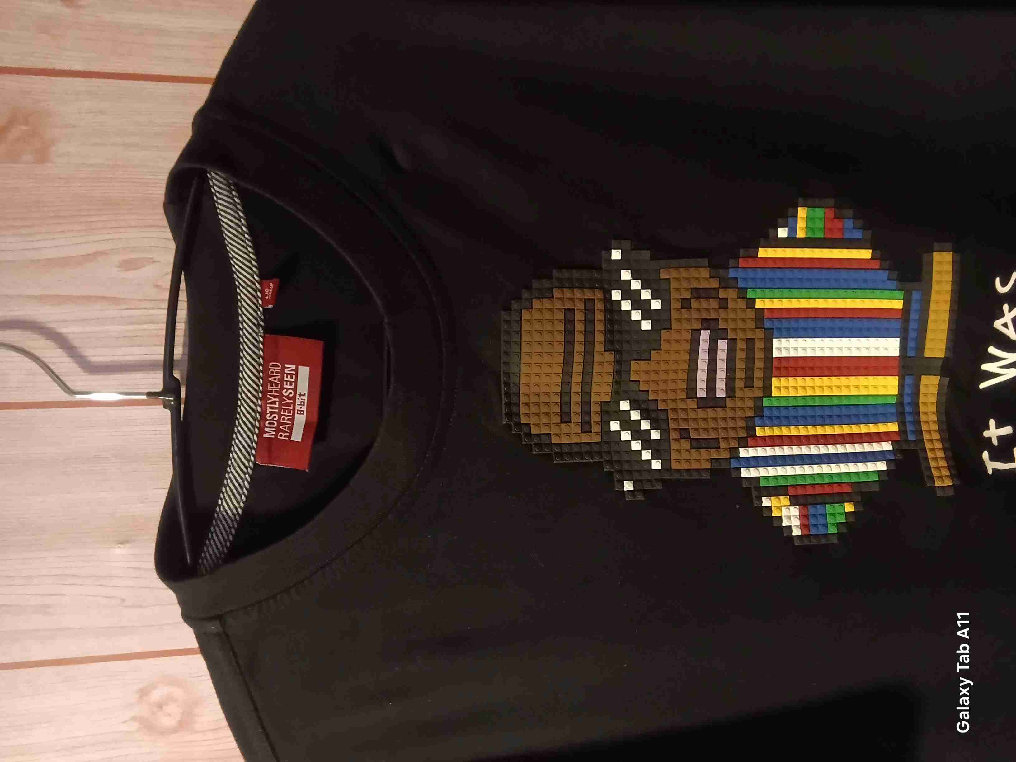 Polera negra pixelado Big papa. 8 BIT. - miniatura 2