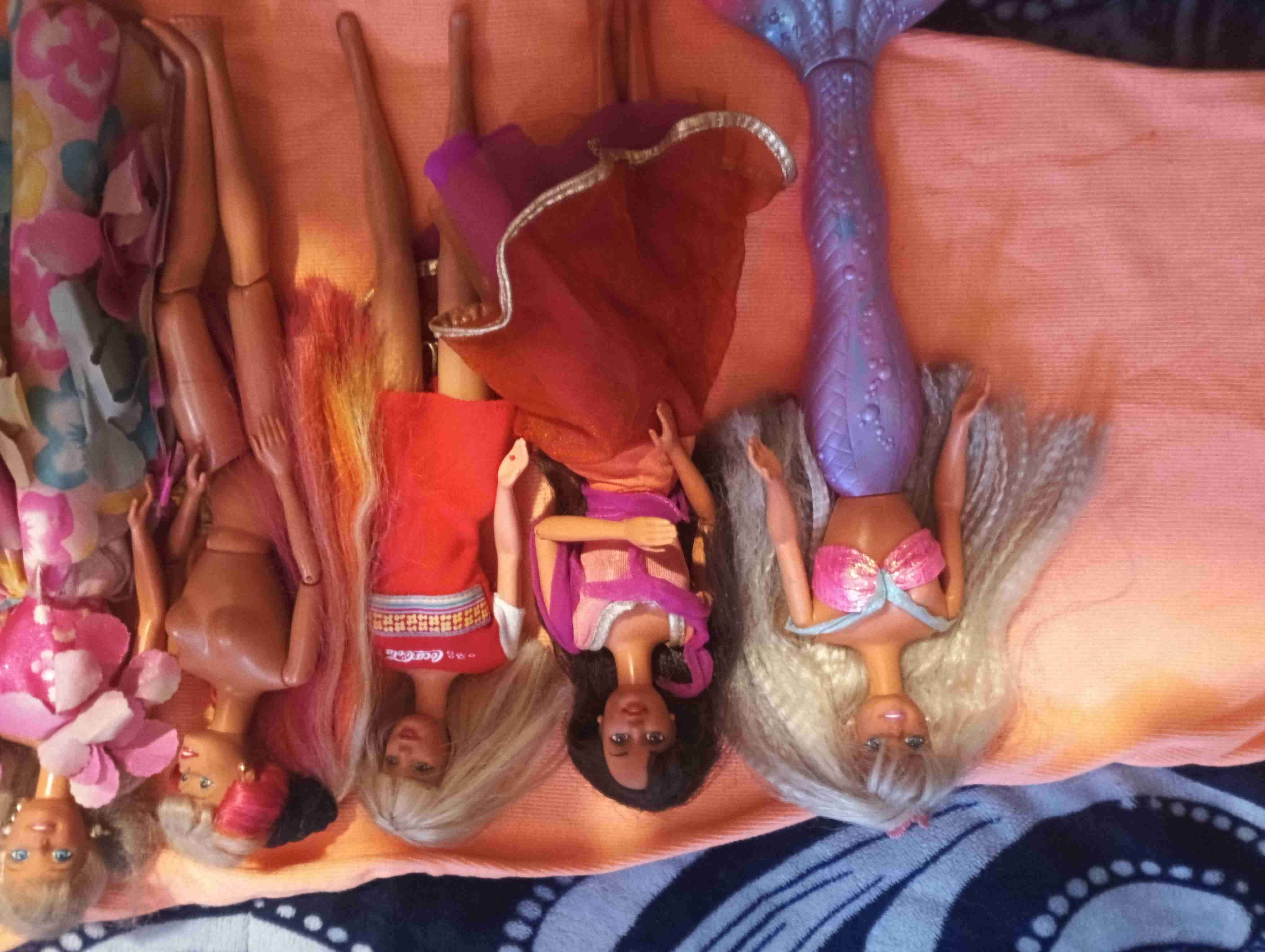 Muñecas Barbie variadas - miniatura 5