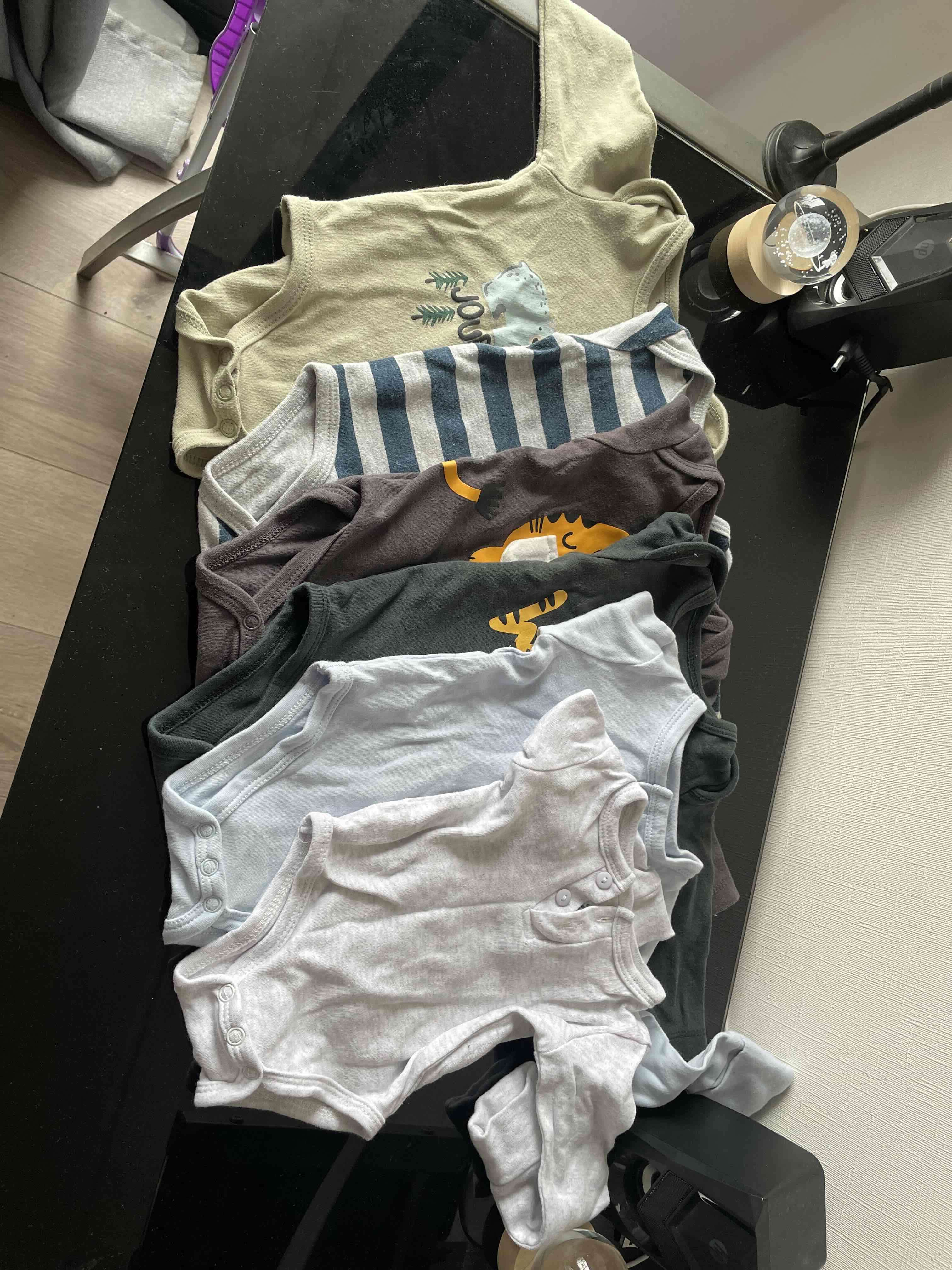 Lote de bodys para bebé - miniatura 1