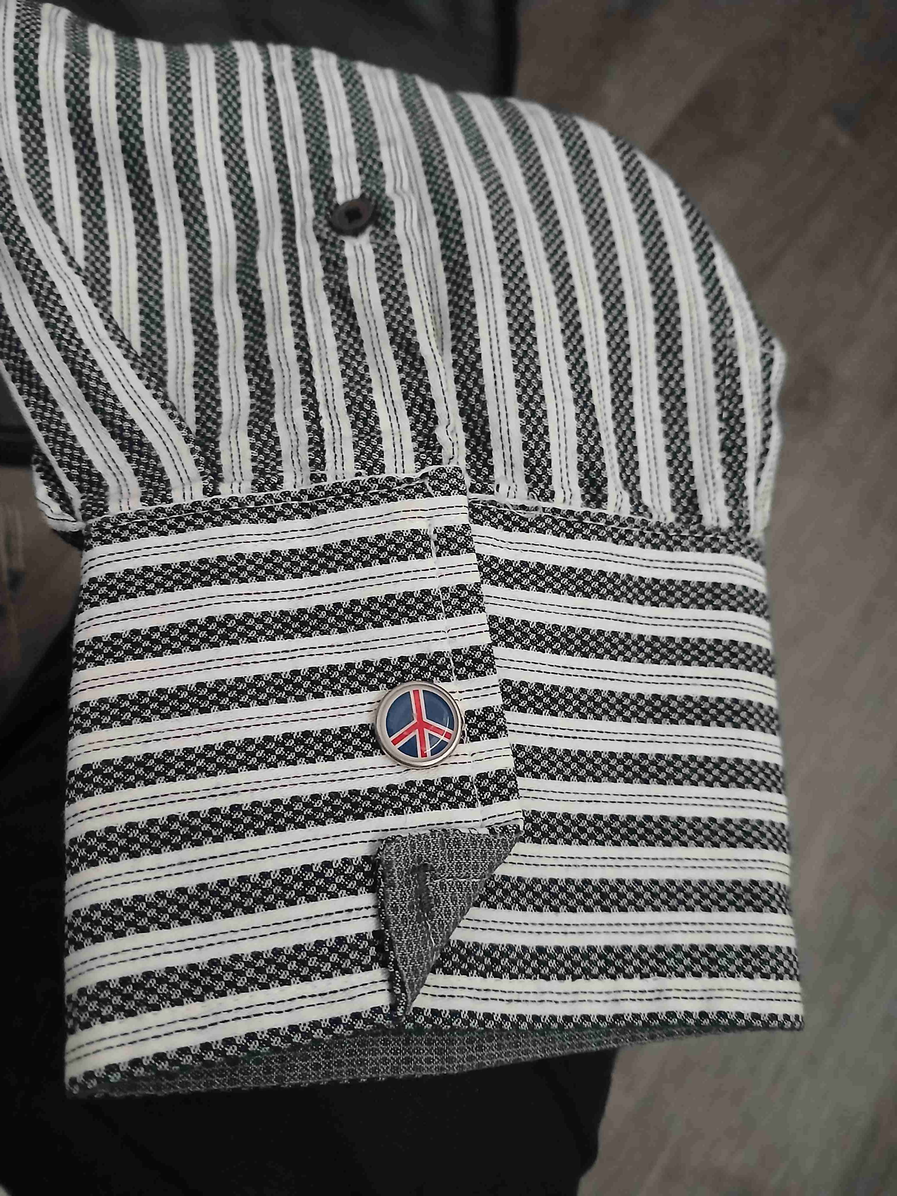 Camisa a rayas estilo casual - miniatura 4