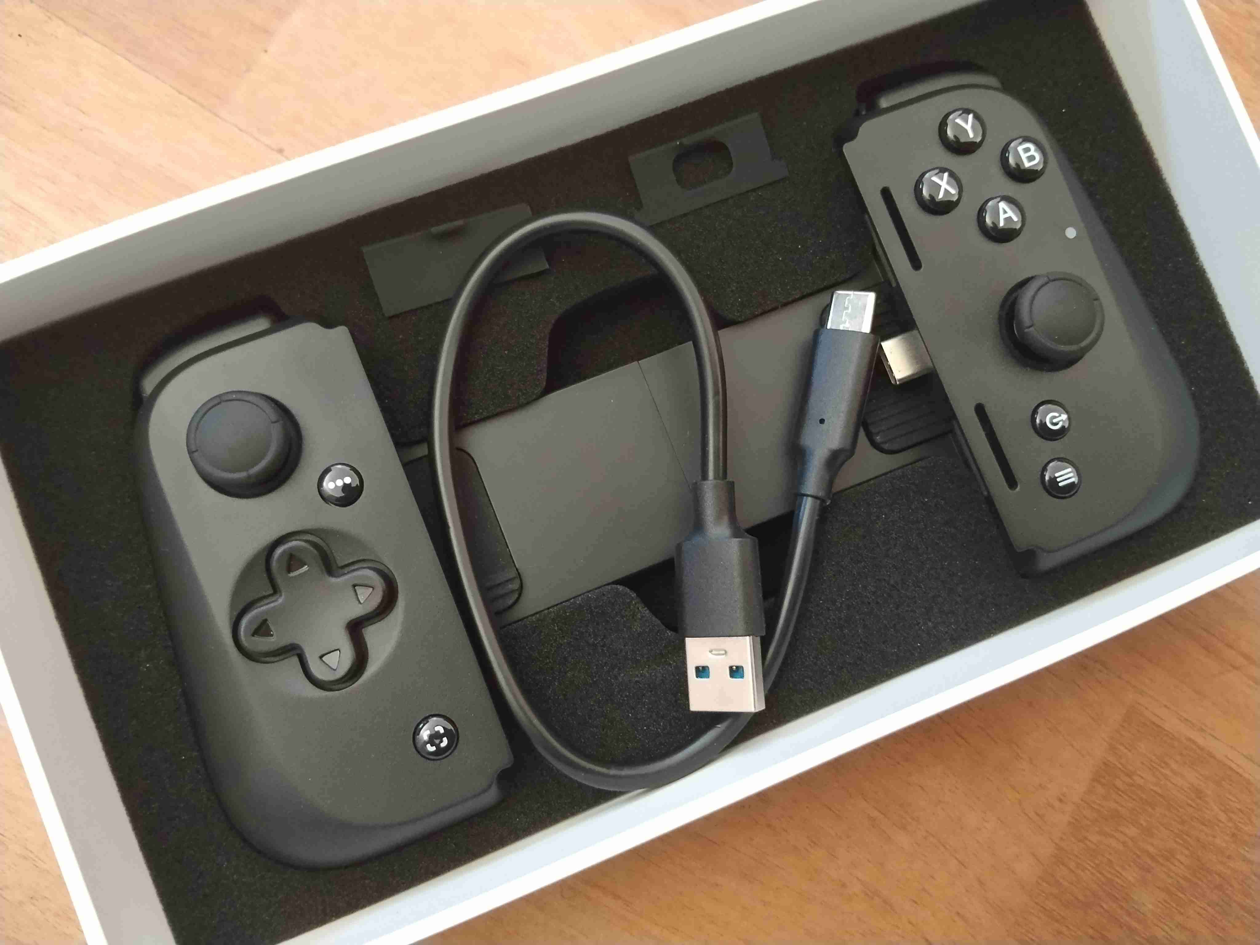 Control para juegos en teléfono - miniatura 1