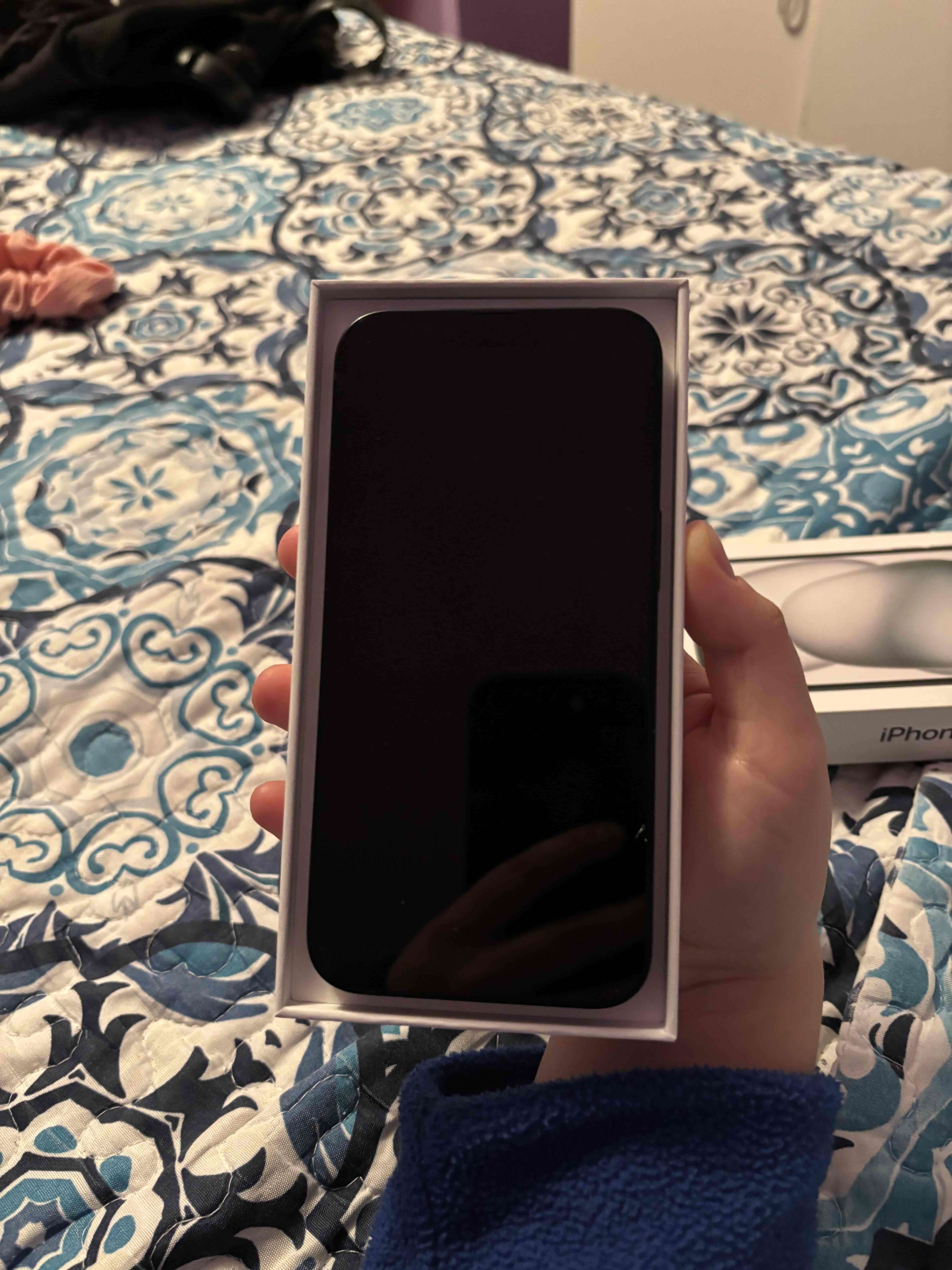 iPhone con batería al 87% - miniatura 5