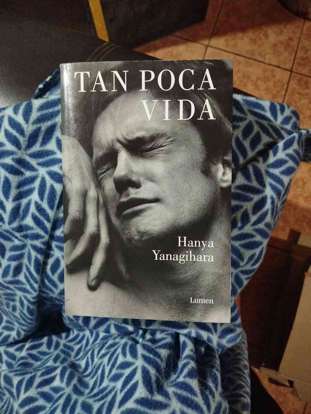 Libro 'Tan Poca Vida'