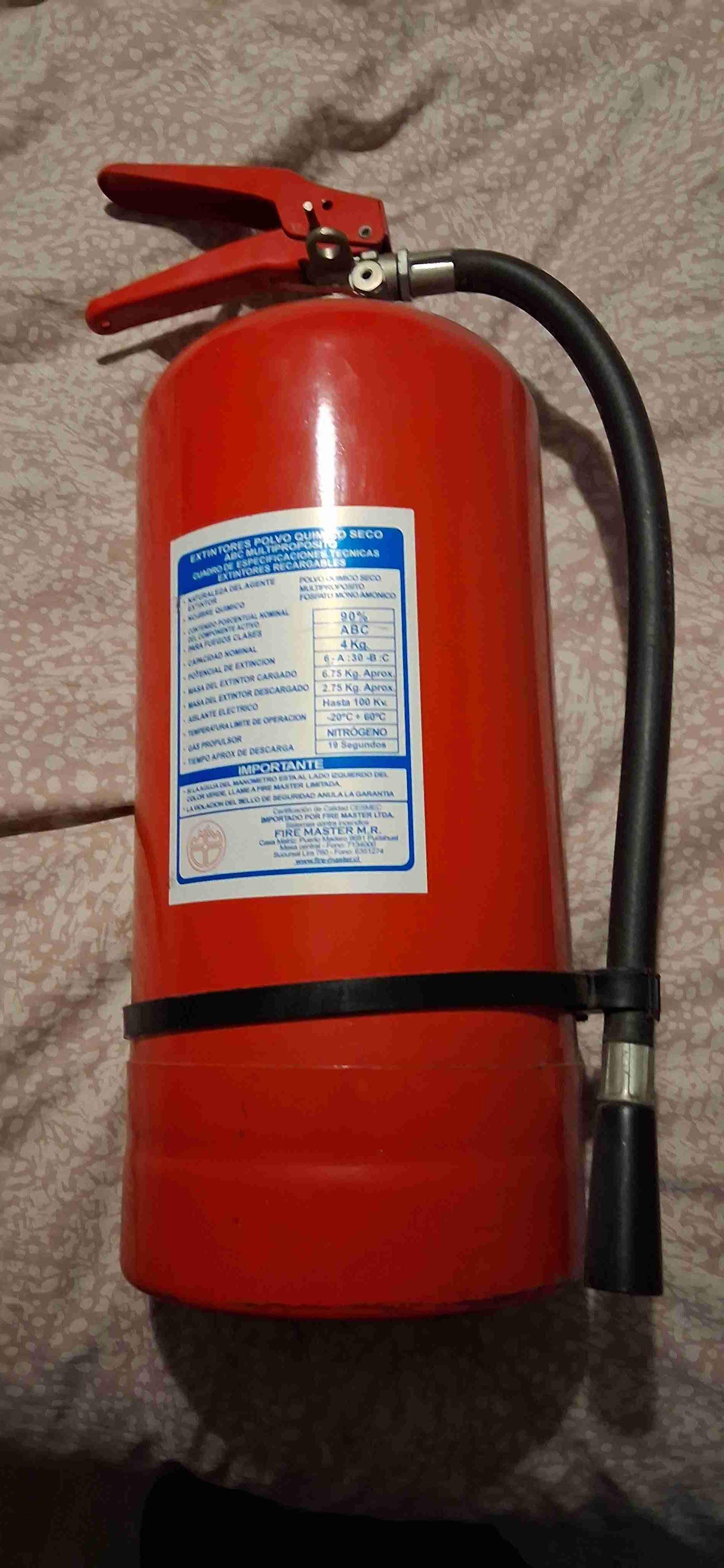 Extintor de polvo químico - miniatura 1