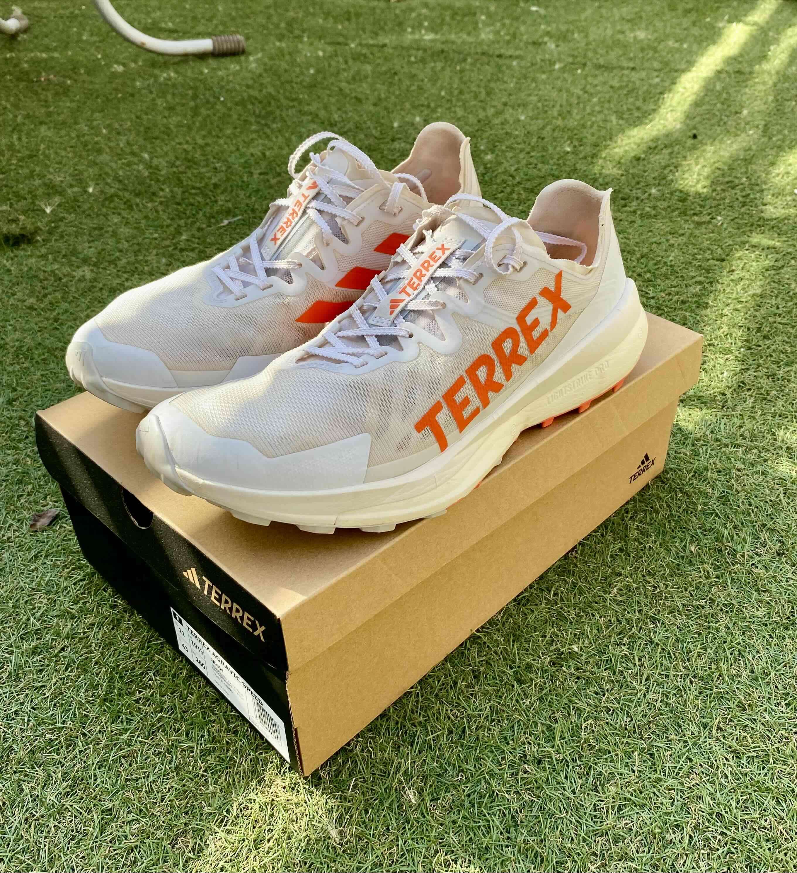 Zapatillas Adidas Terrex blancas - miniatura 3