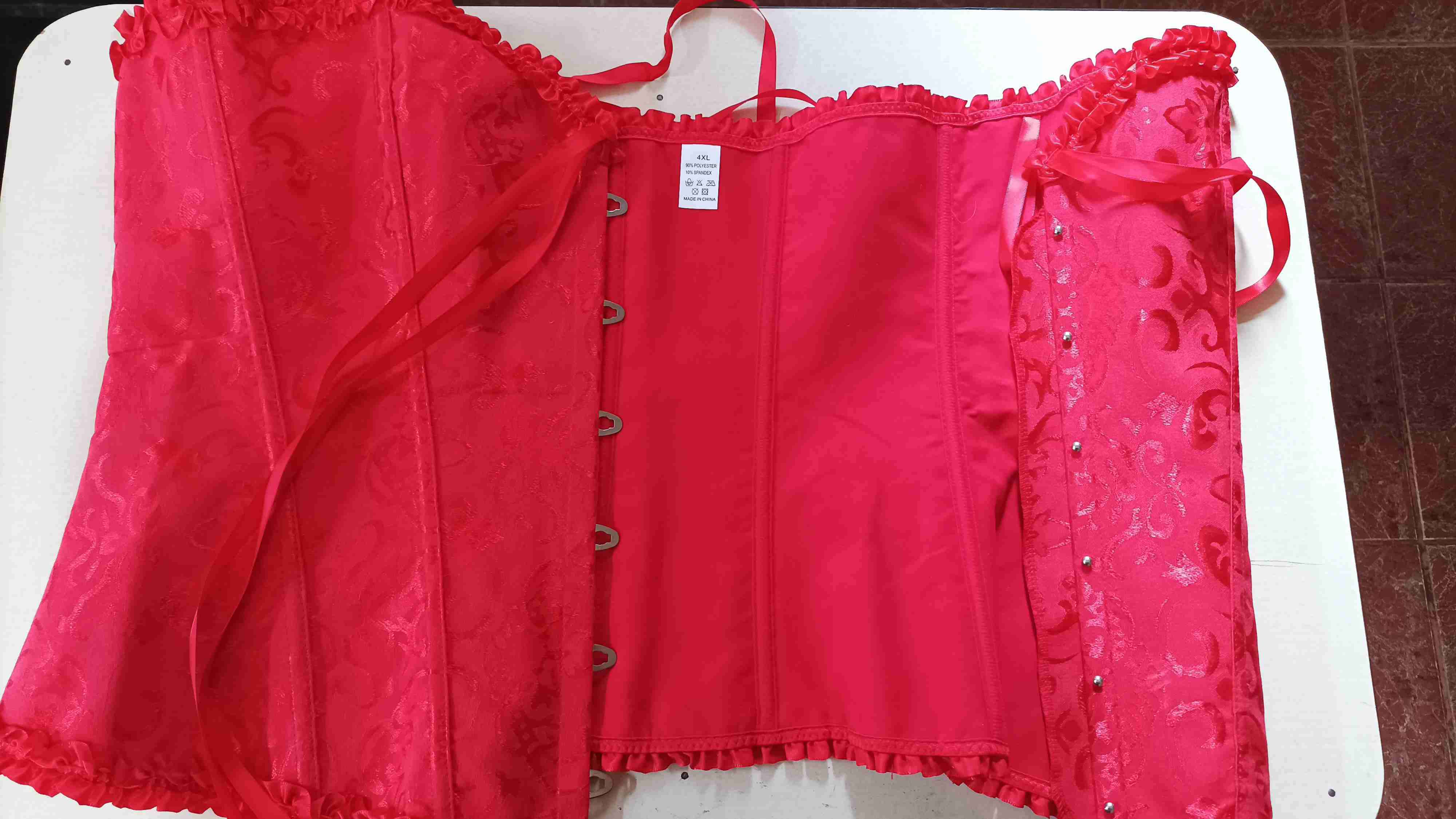 Corset rojo con encaje - miniatura 4