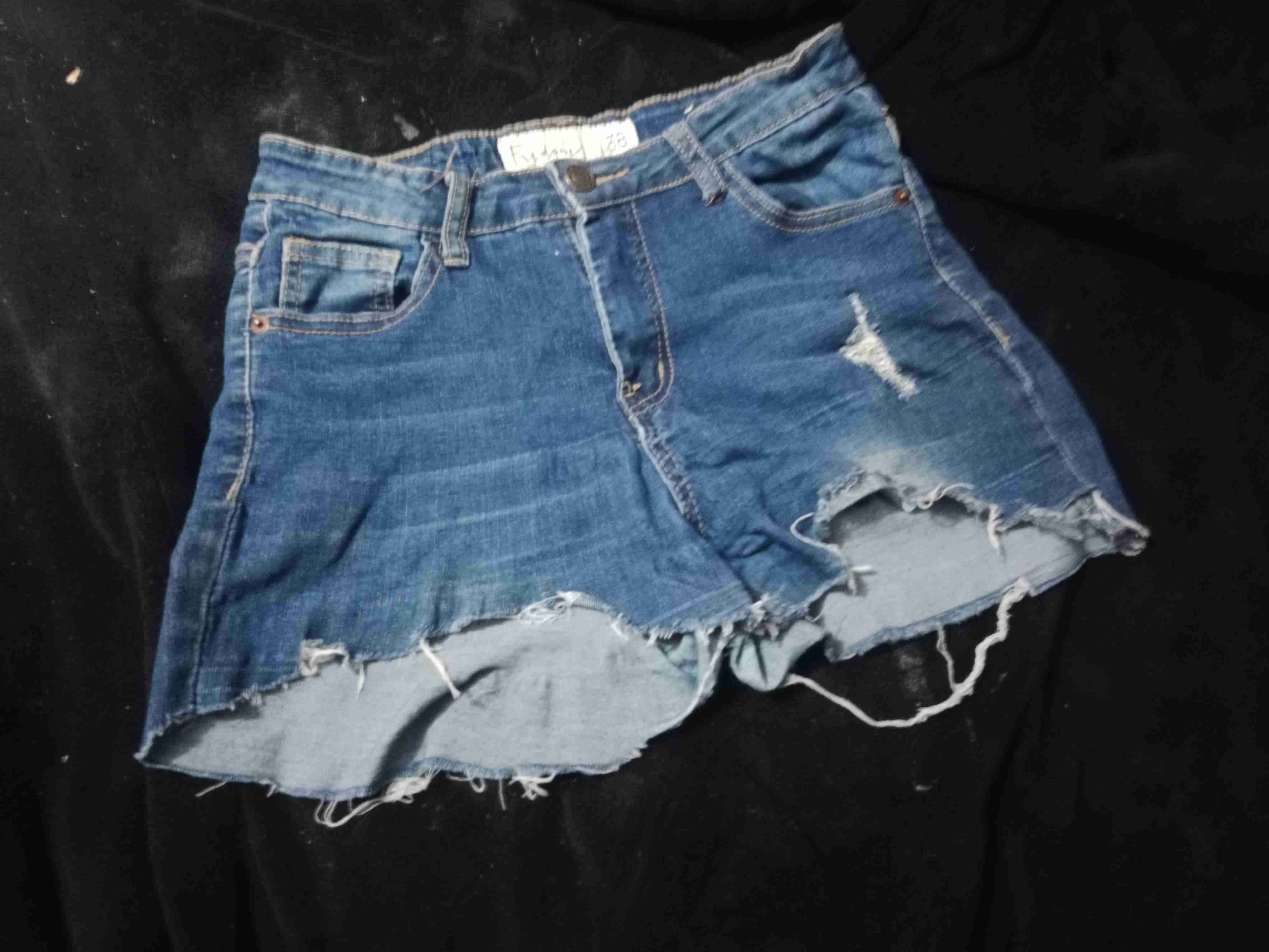 Shorts de mezclilla rasgados - miniatura 1