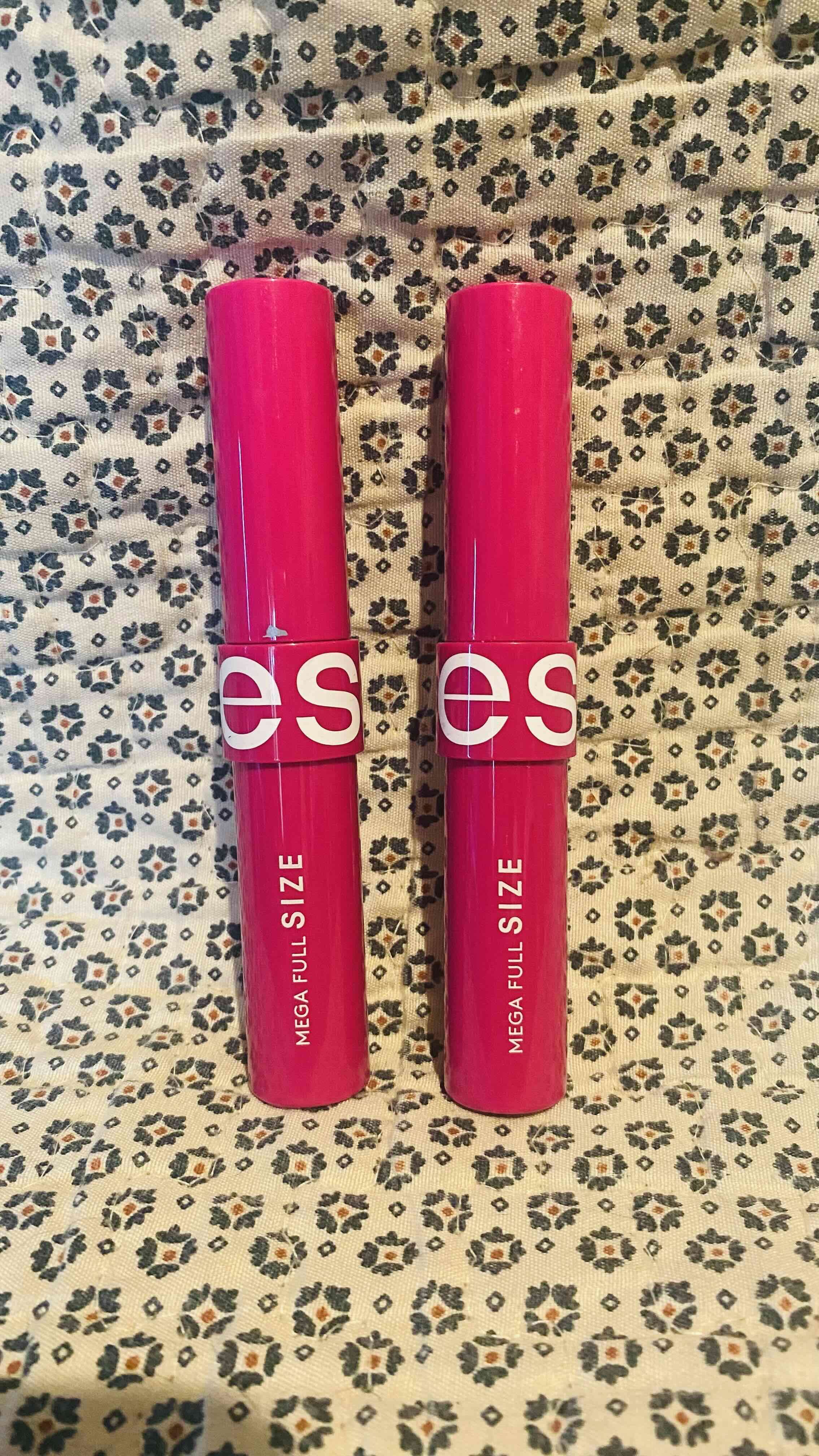 Máscara de pestañas mega tamaño