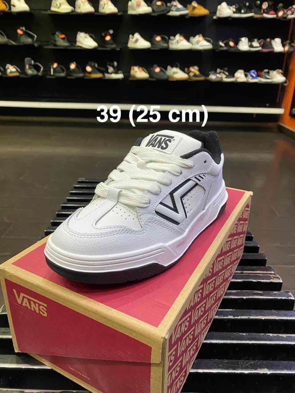 Zapatillas Vans blancas talla 39