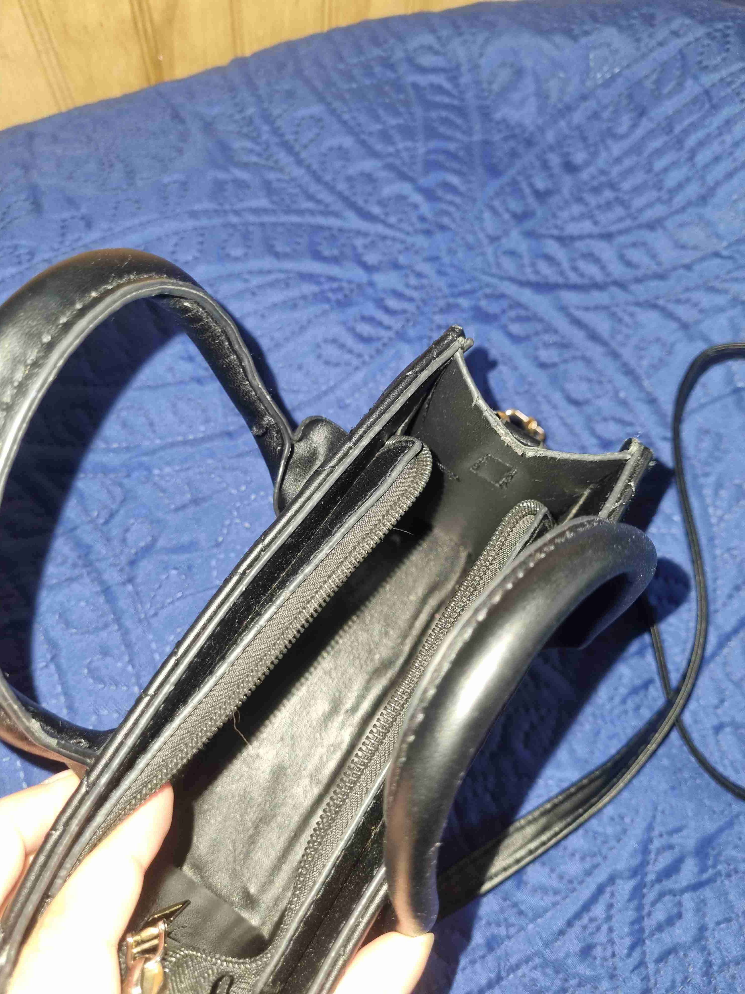 Cartera acolchada negra - miniatura 2