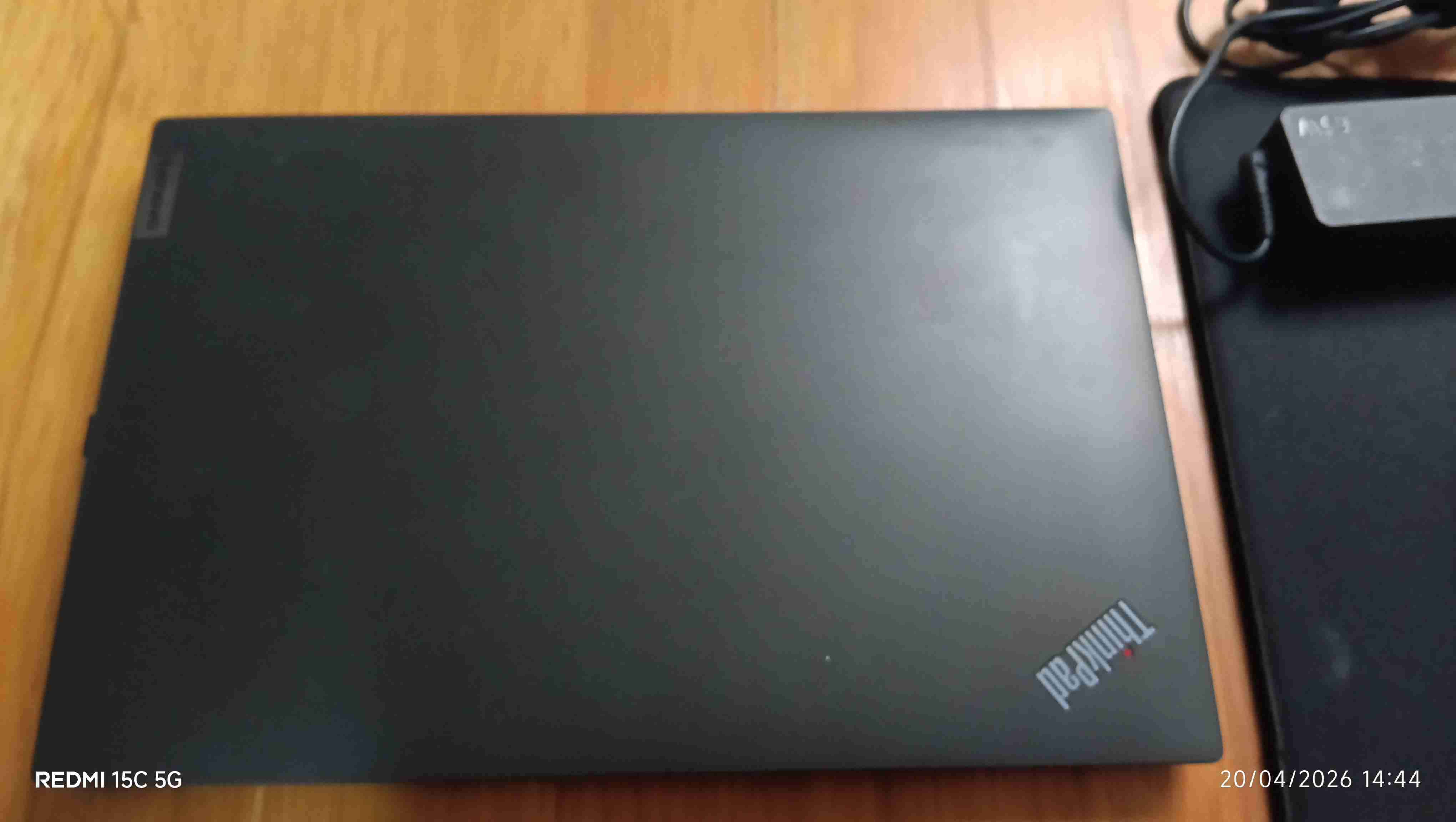 Notebook Lenovo ThinkPad con accesorios - miniatura 2