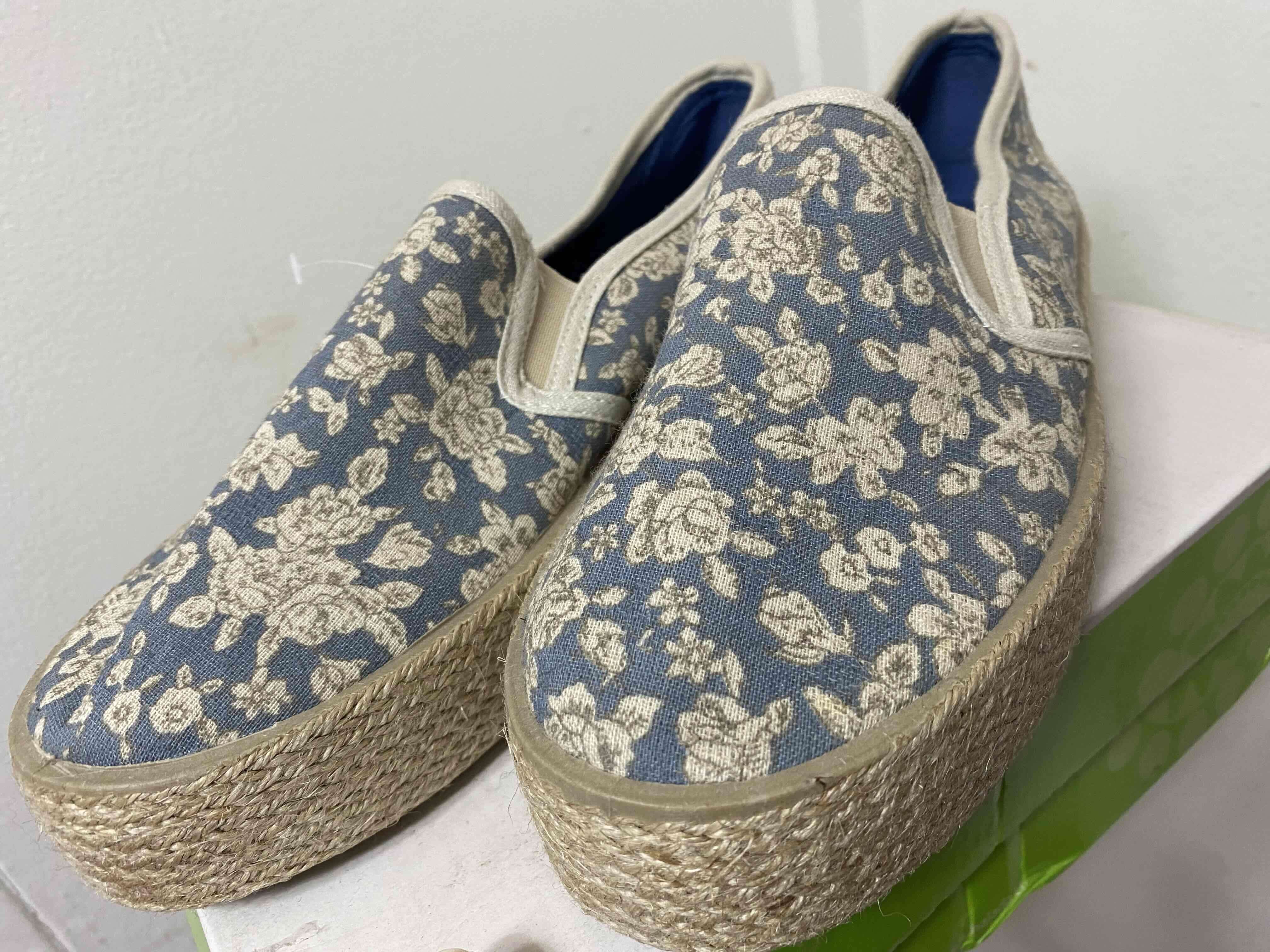 Zapatillas de lona florales - miniatura 2