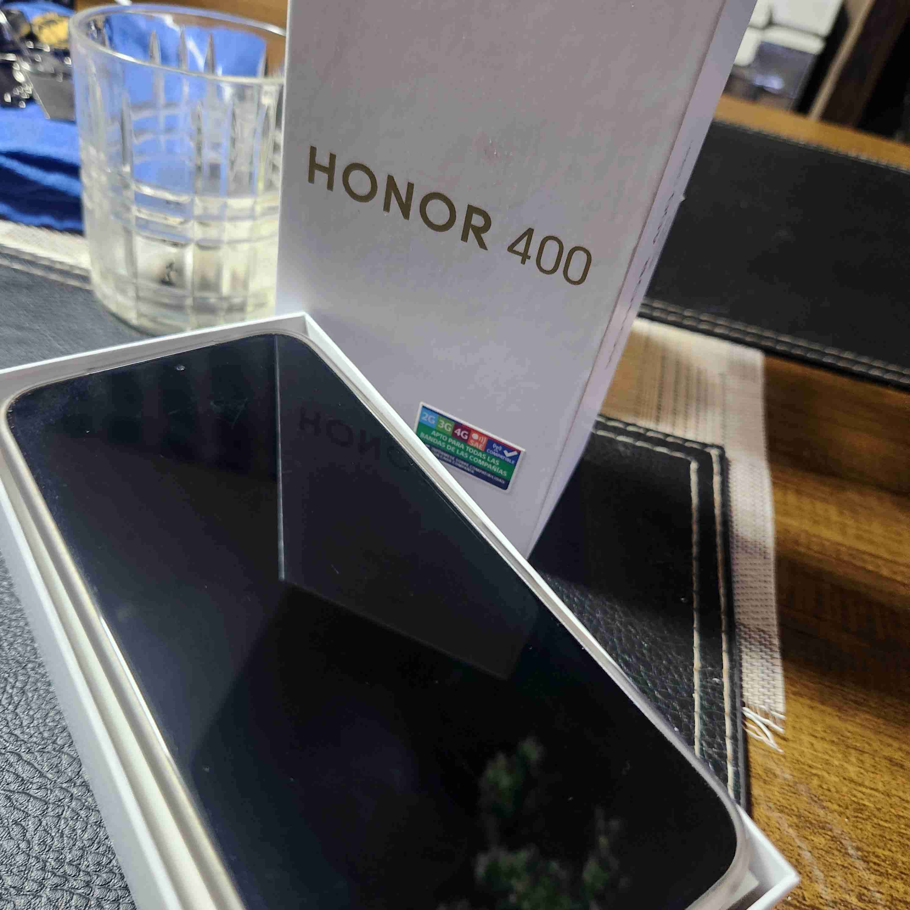 Smartphone Honor blanco - miniatura 3