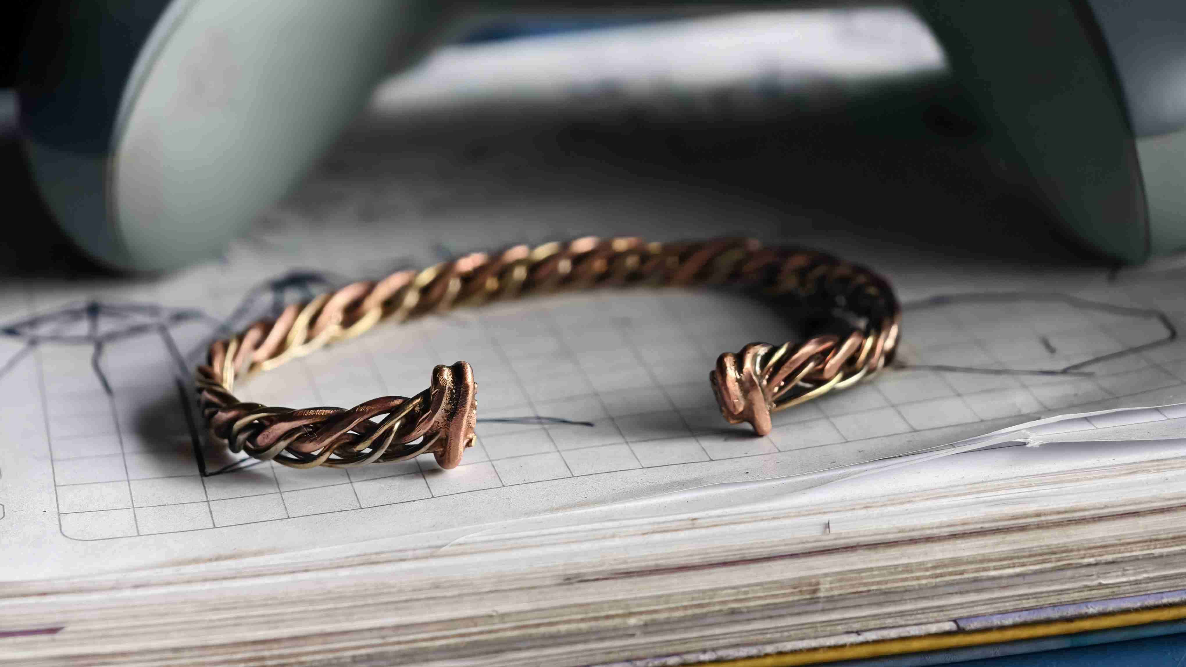 Pulsera trenzada de cobre, bronce y plata alemana - miniatura 4