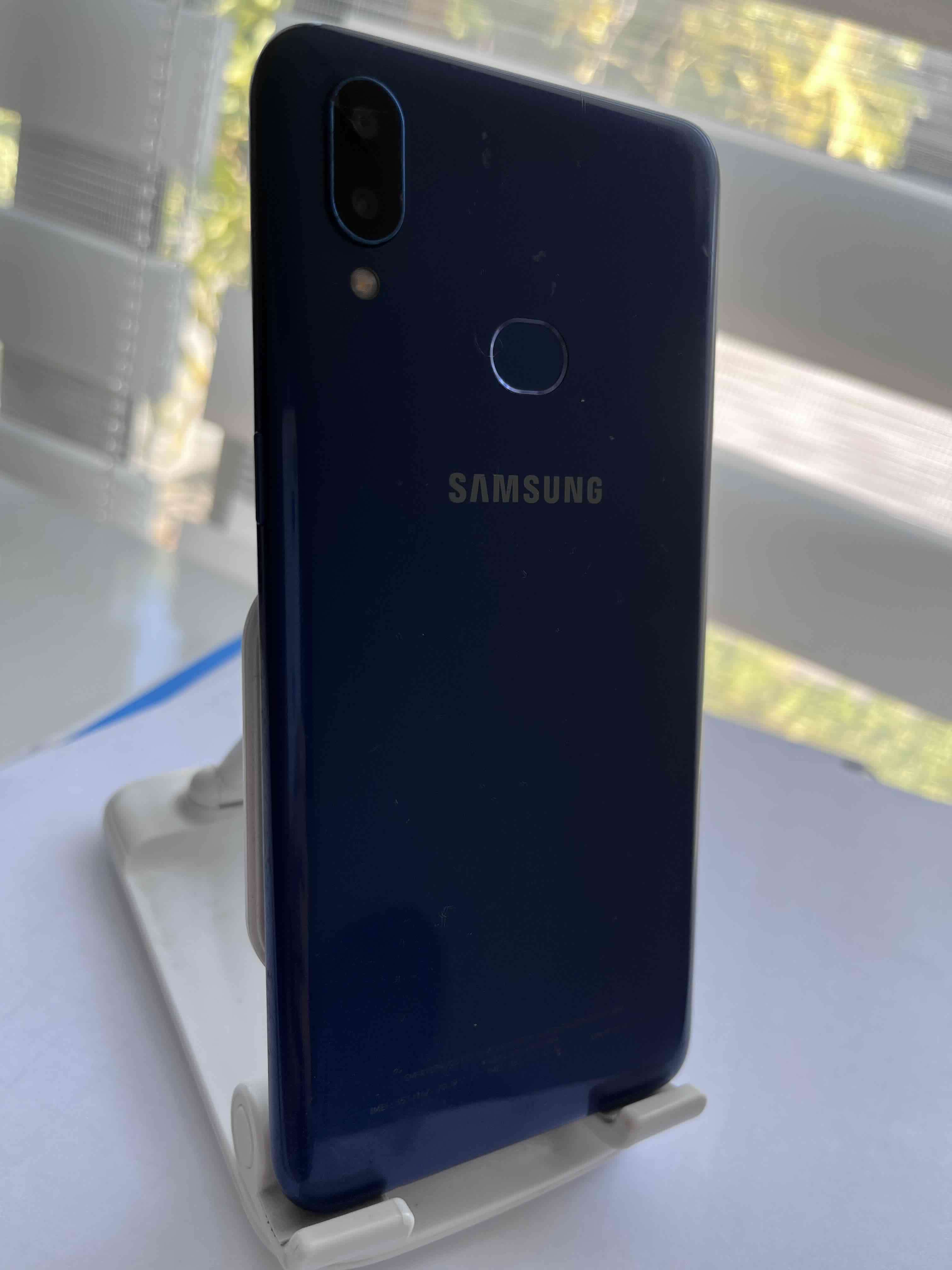 Samsung Galaxy A10s en caja - miniatura 2