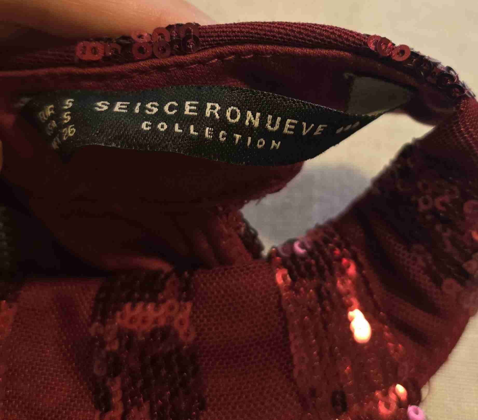 Vestido rojo con lentejuelas - miniatura 4