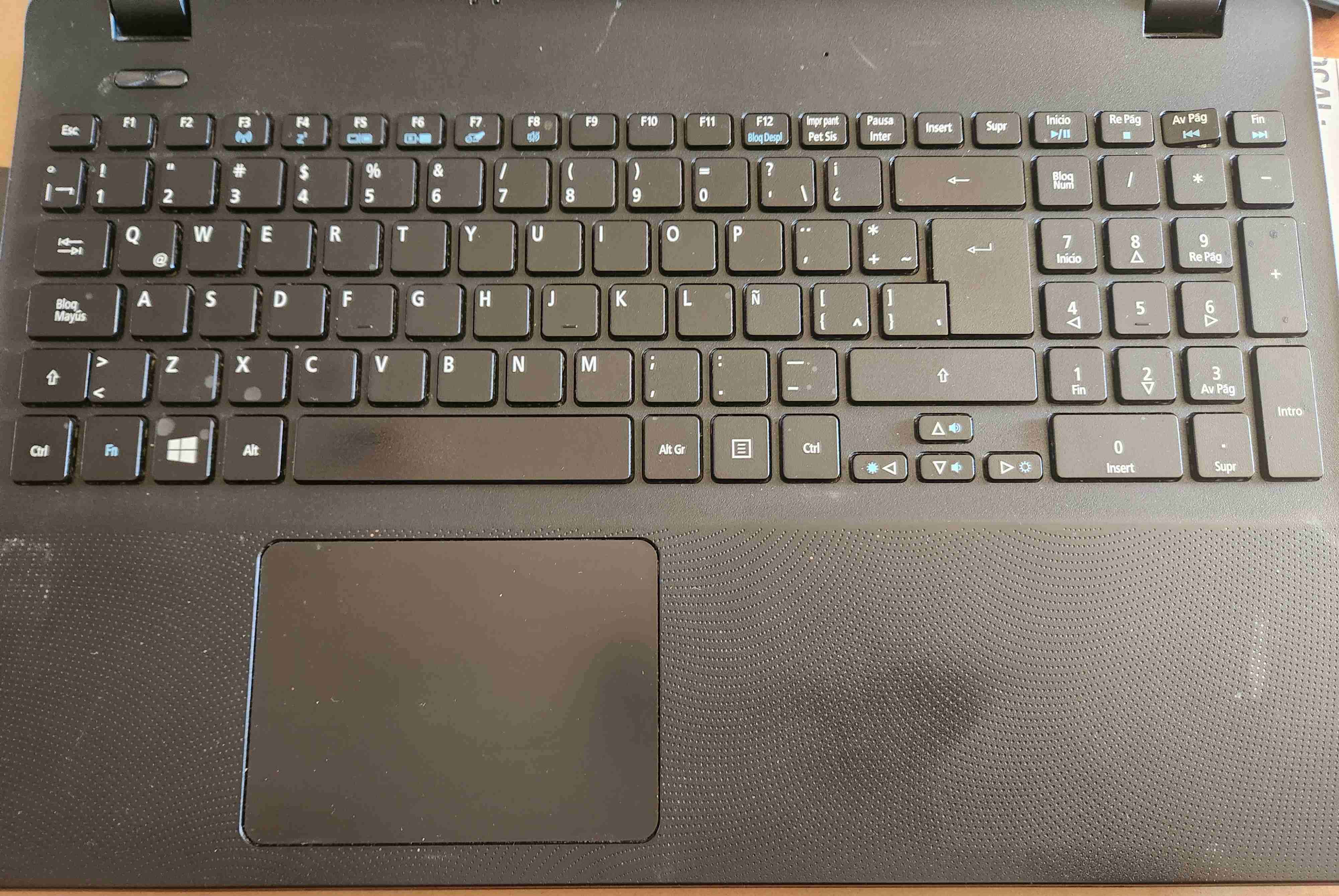 Laptop Packard Bell usado - miniatura 6