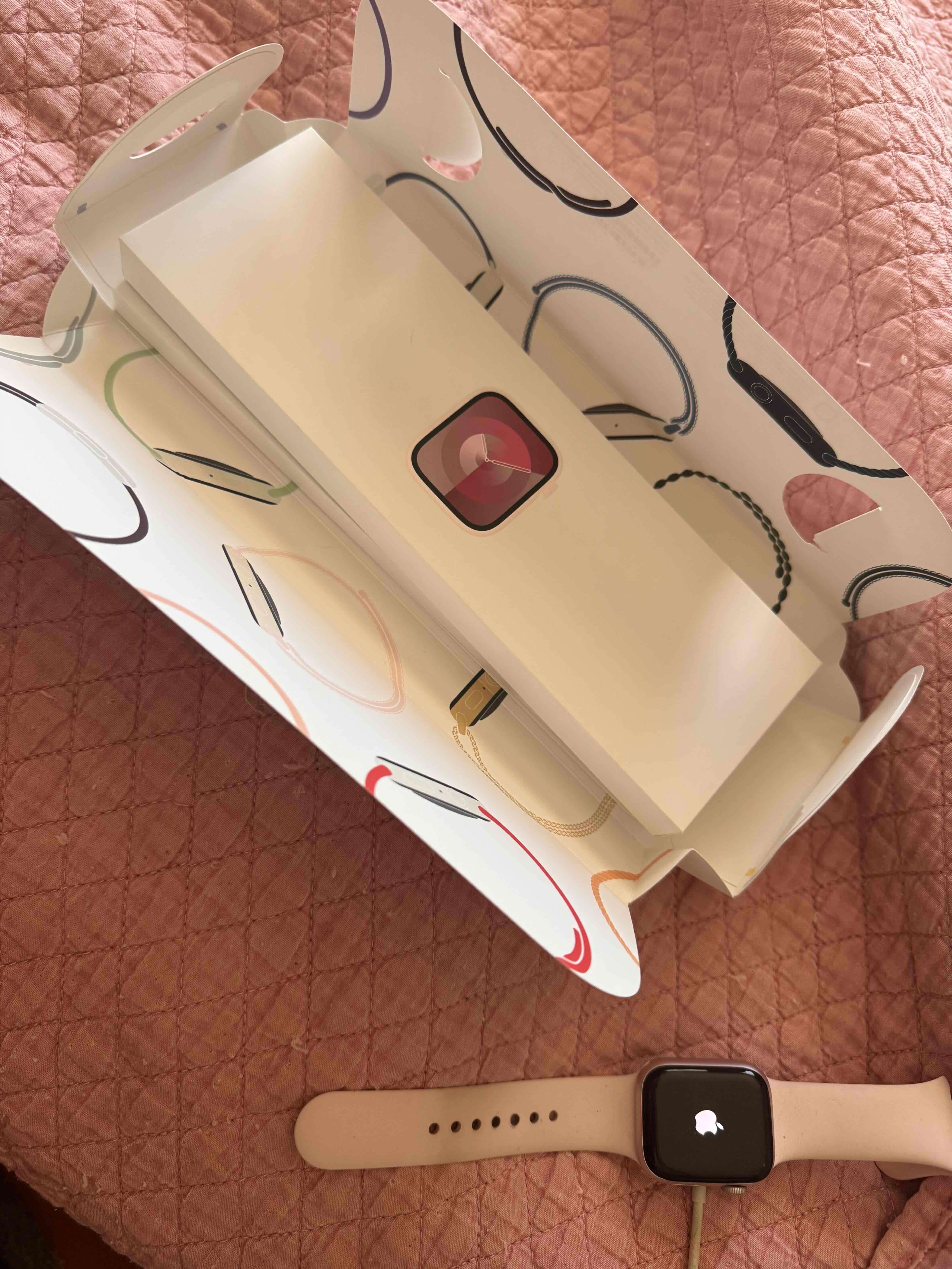 Apple Watch serie 9 RoseGold con caja y accesorios - miniatura 5