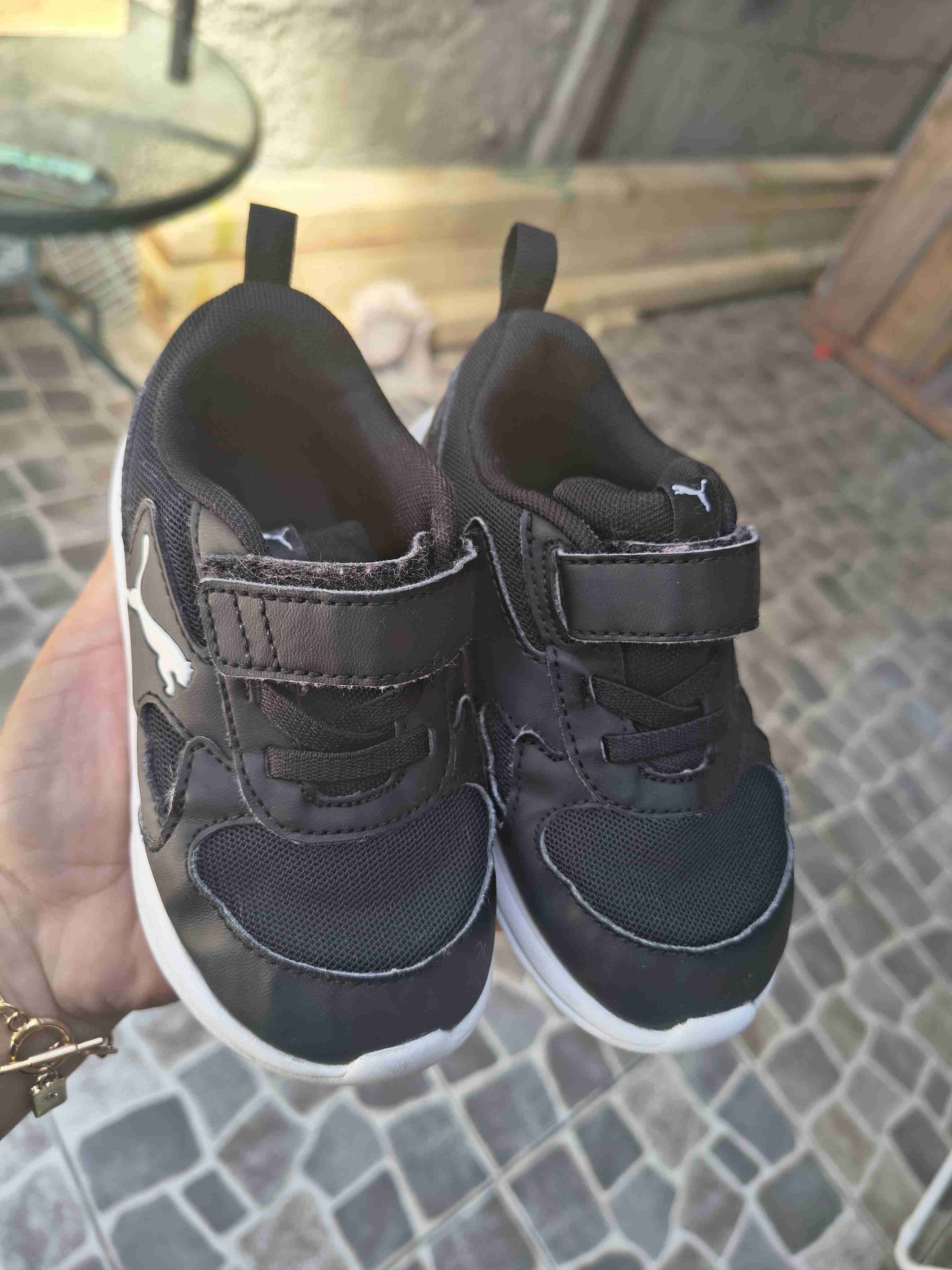 Zapatillas negras para niños Puma 25 - miniatura 2