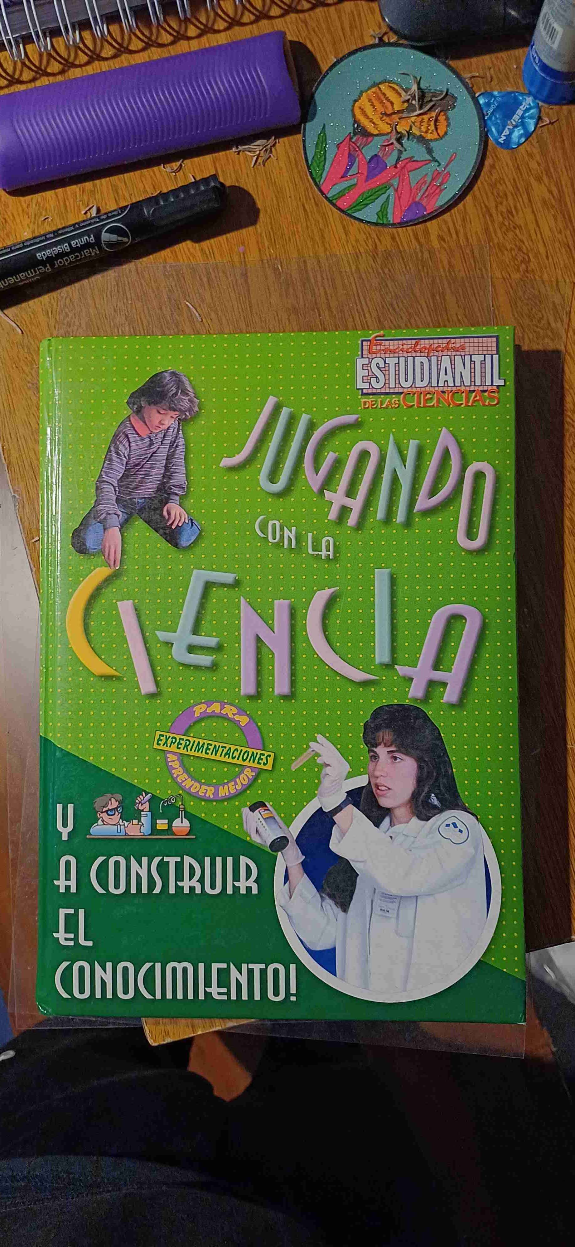 Libro Jugando con la Ciencia - miniatura 2