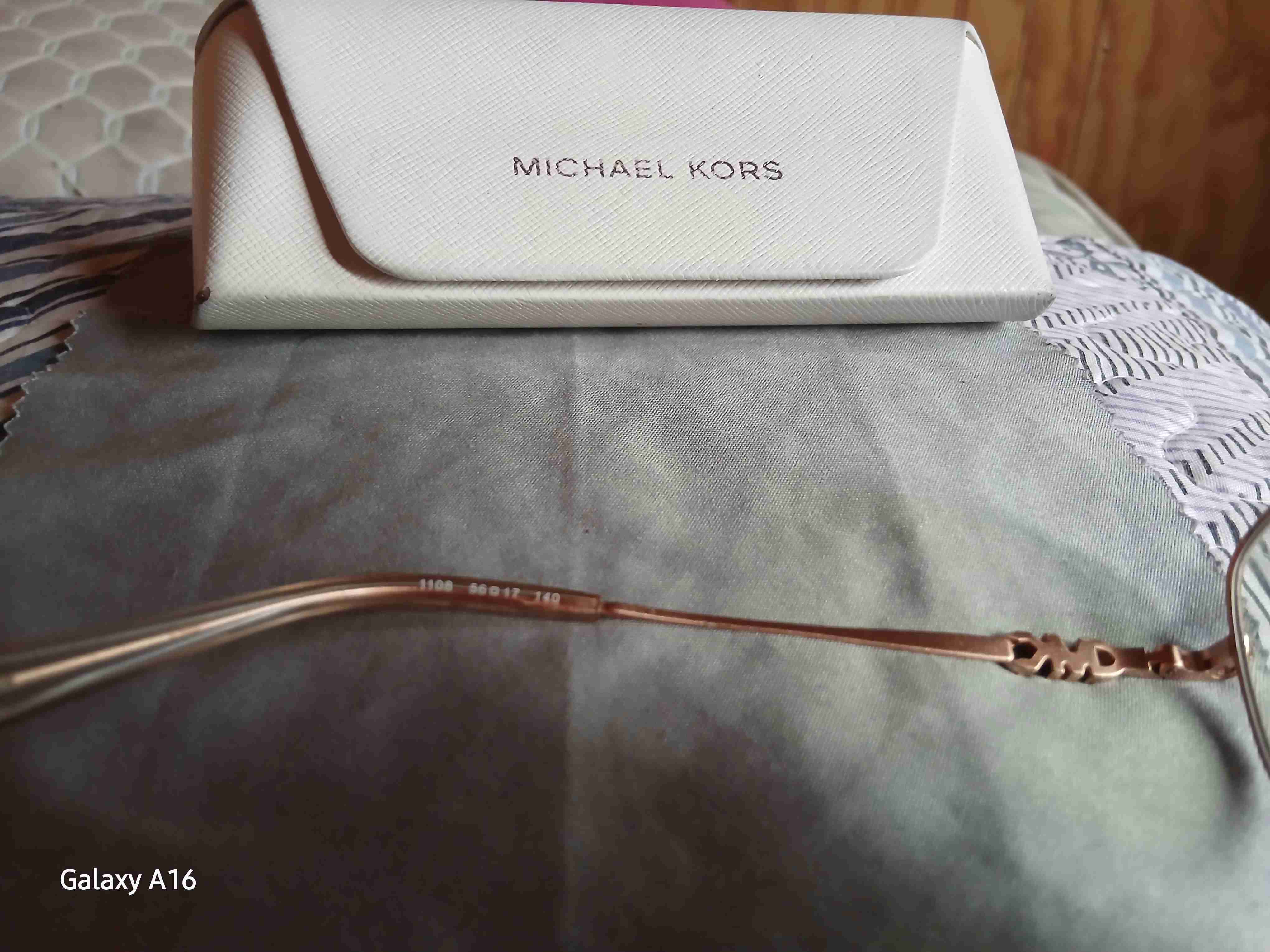 Lentes ópticos MICHAEL KORS dorados elegantes - miniatura 3