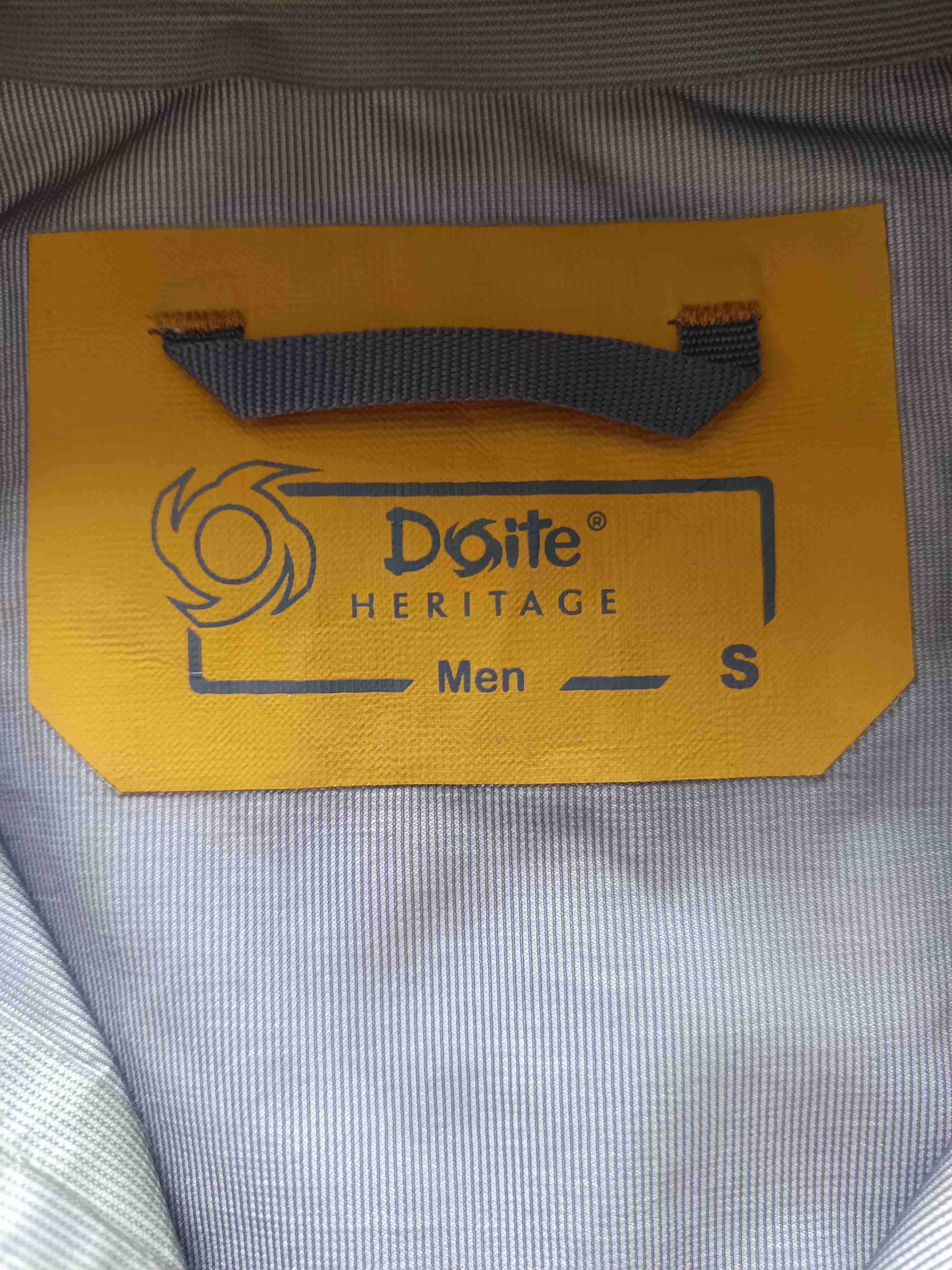 Chaqueta Doite 100% impermeable amarilla con gorro - miniatura 2