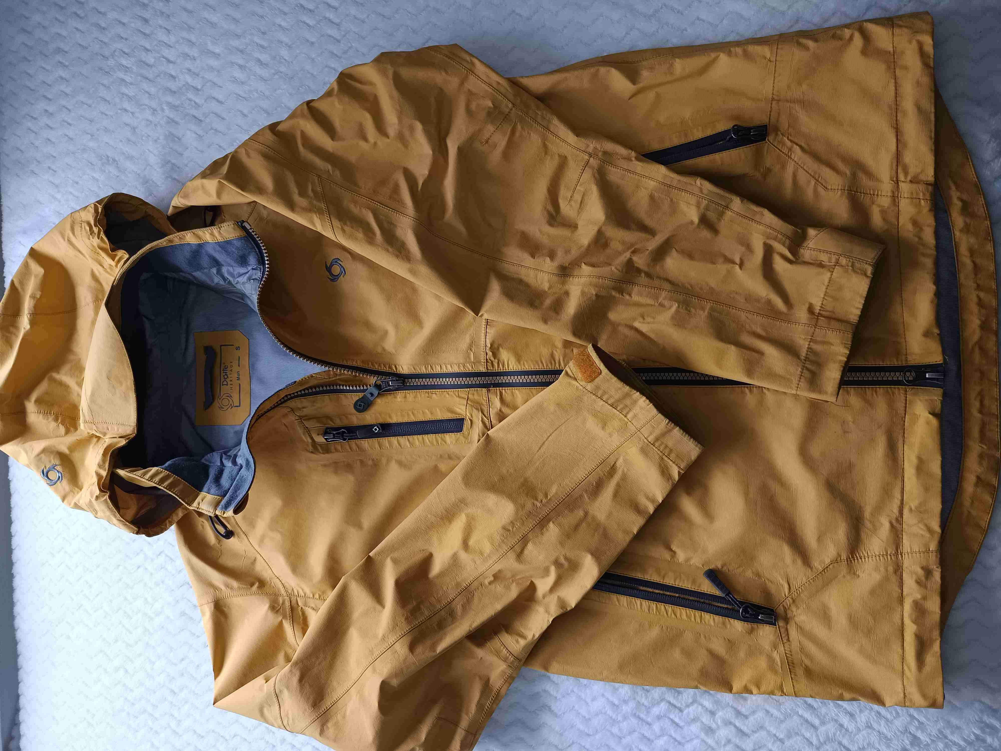 Chaqueta Doite 100% impermeable amarilla con gorro - miniatura 5