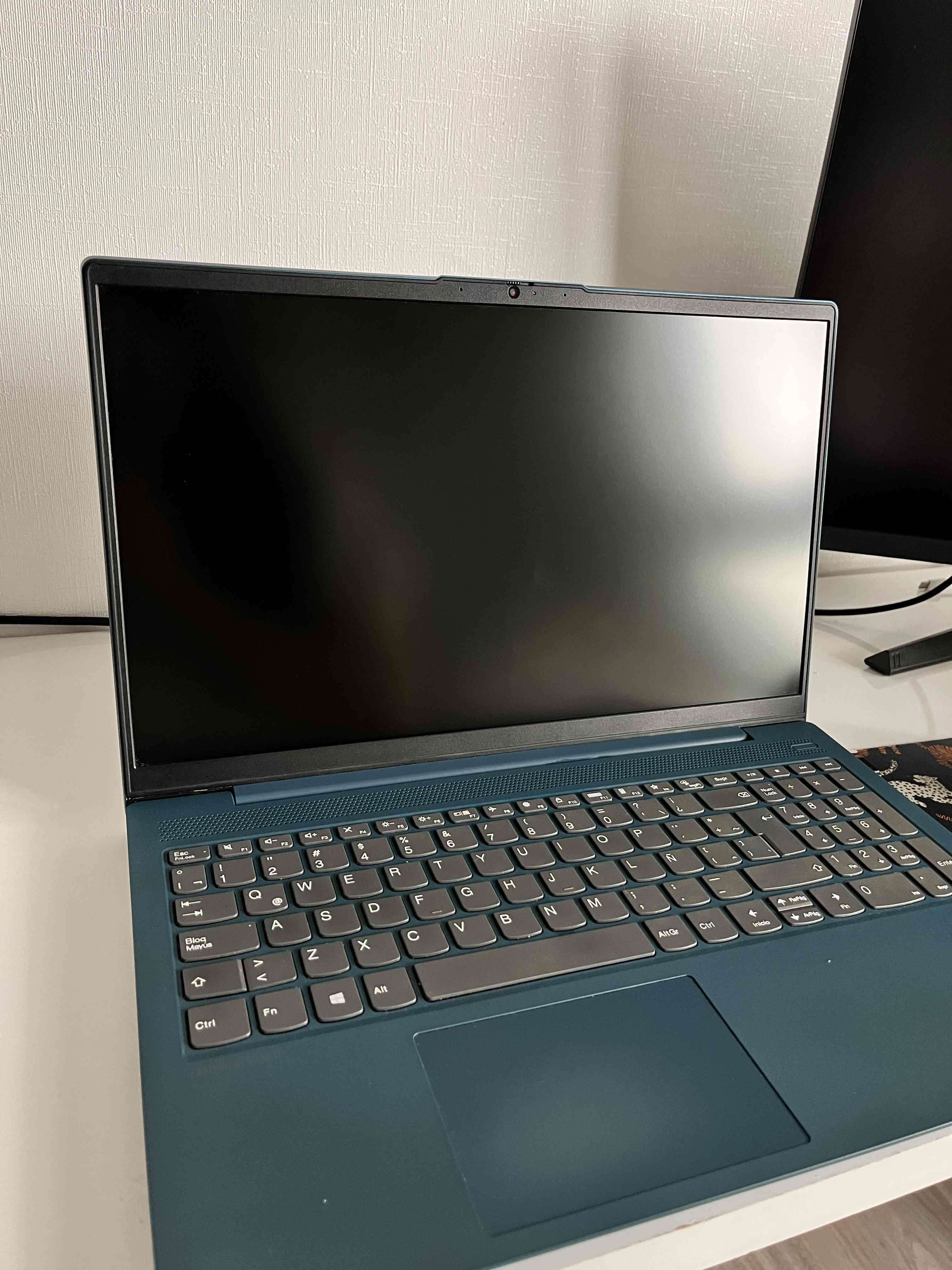 Laptop Lenovo ideapad 5 - miniatura 2