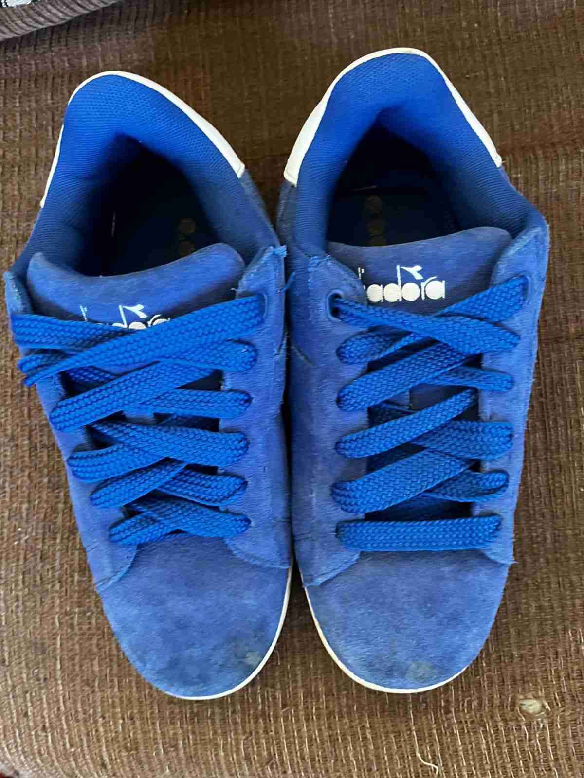 Zapatillas azules deportivas - miniatura 3