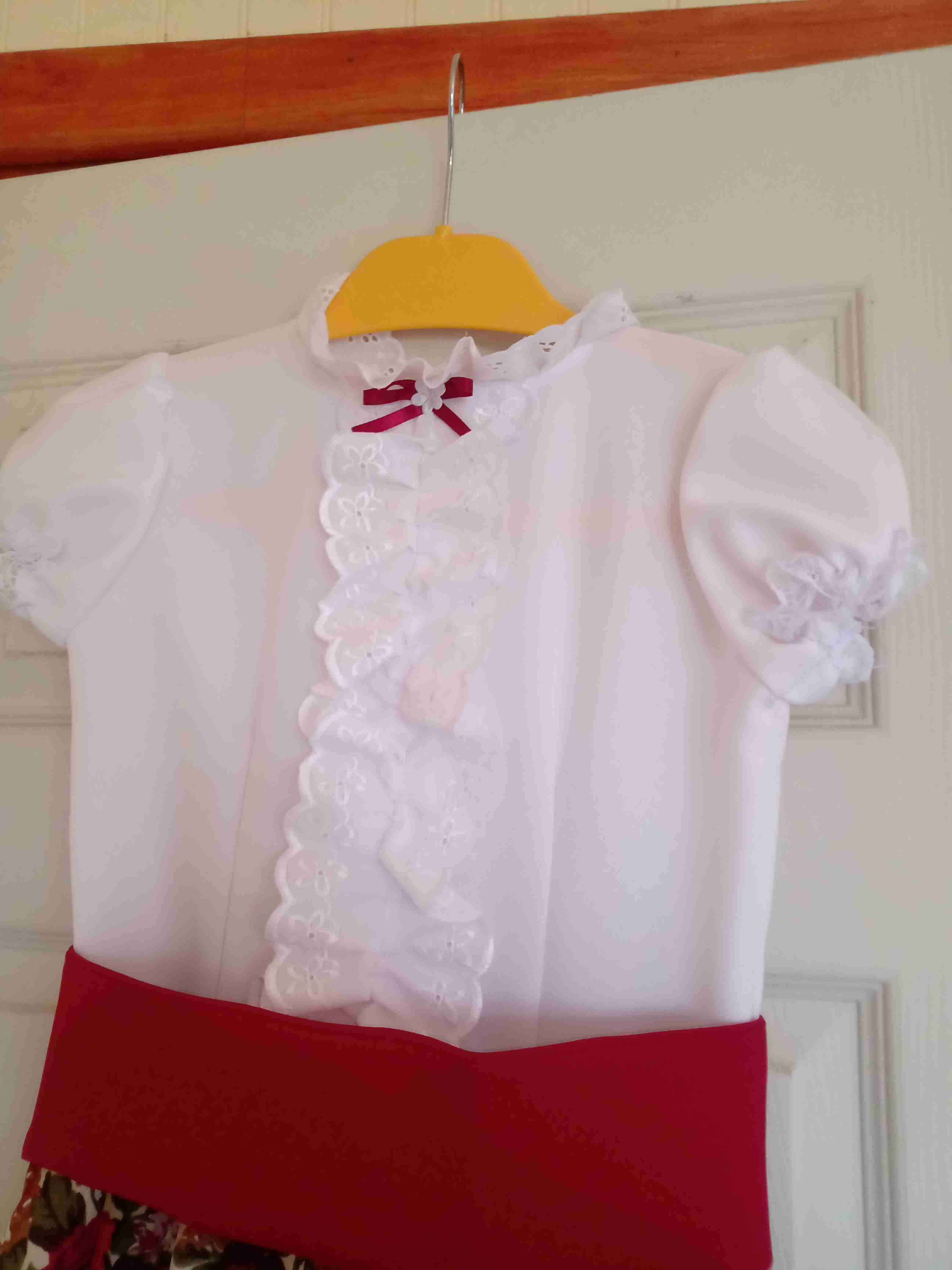 Vestido folclórico floral - miniatura 2