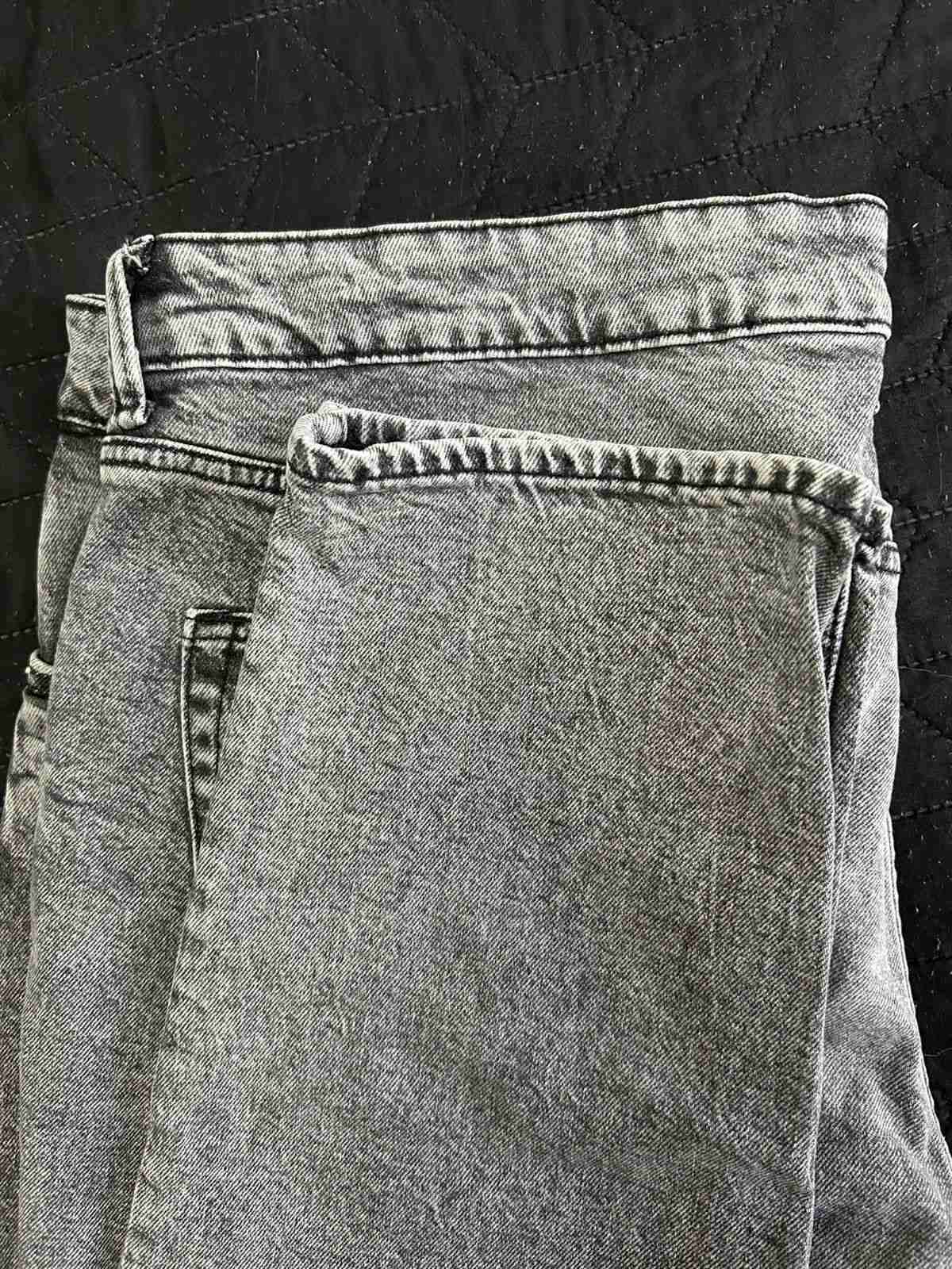 Jeans gris desgastado para hombre - miniatura 2