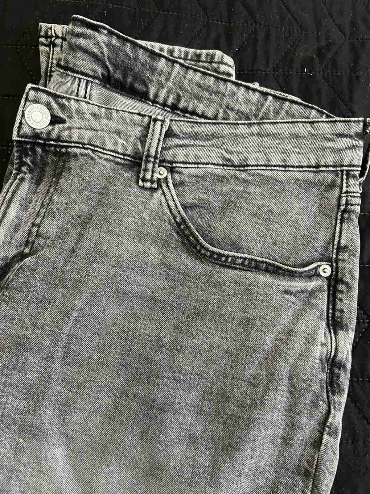 Jeans gris desgastado para hombre - miniatura 4