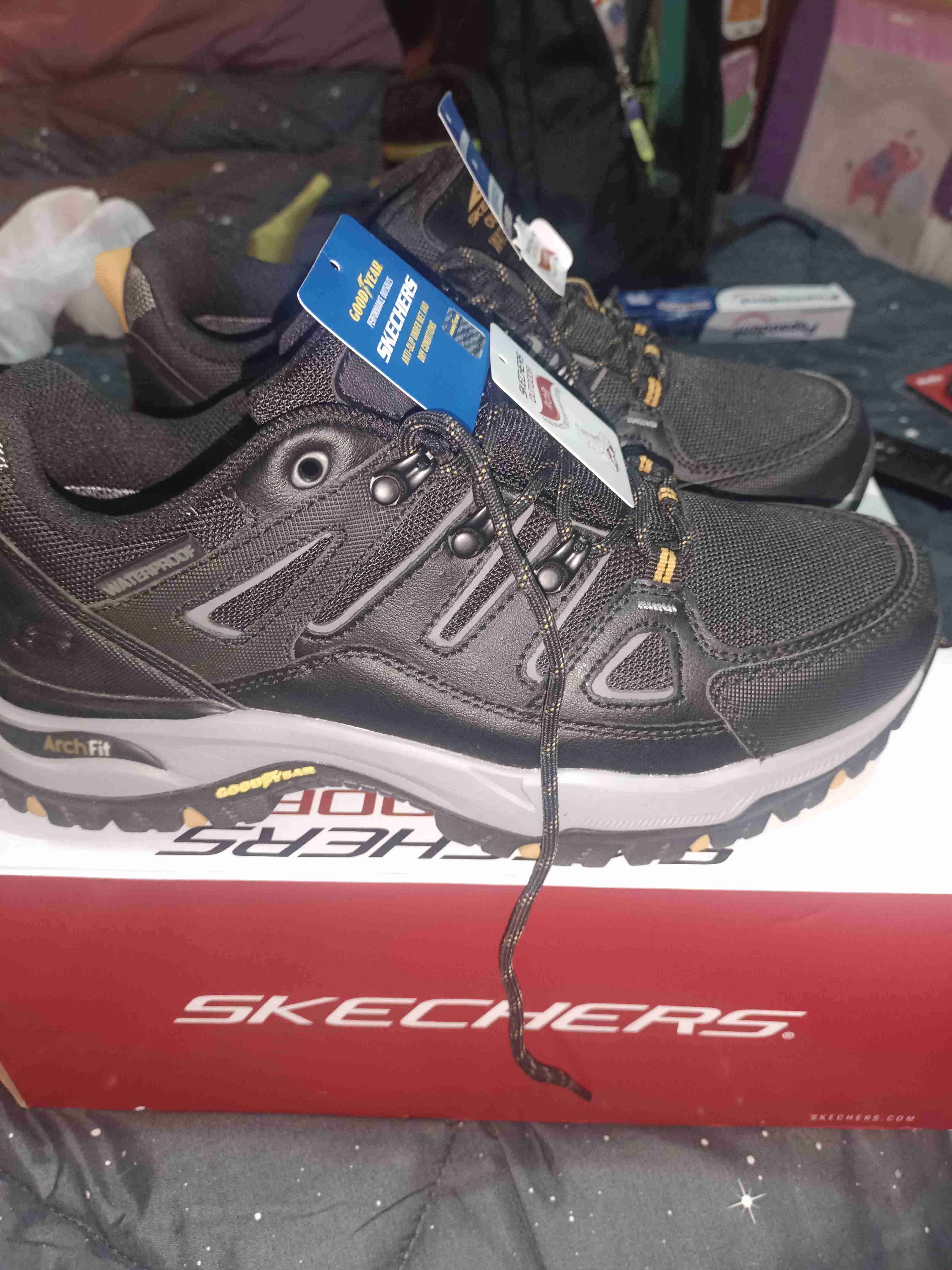 Zapatillas Skechers impermeables - miniatura 2