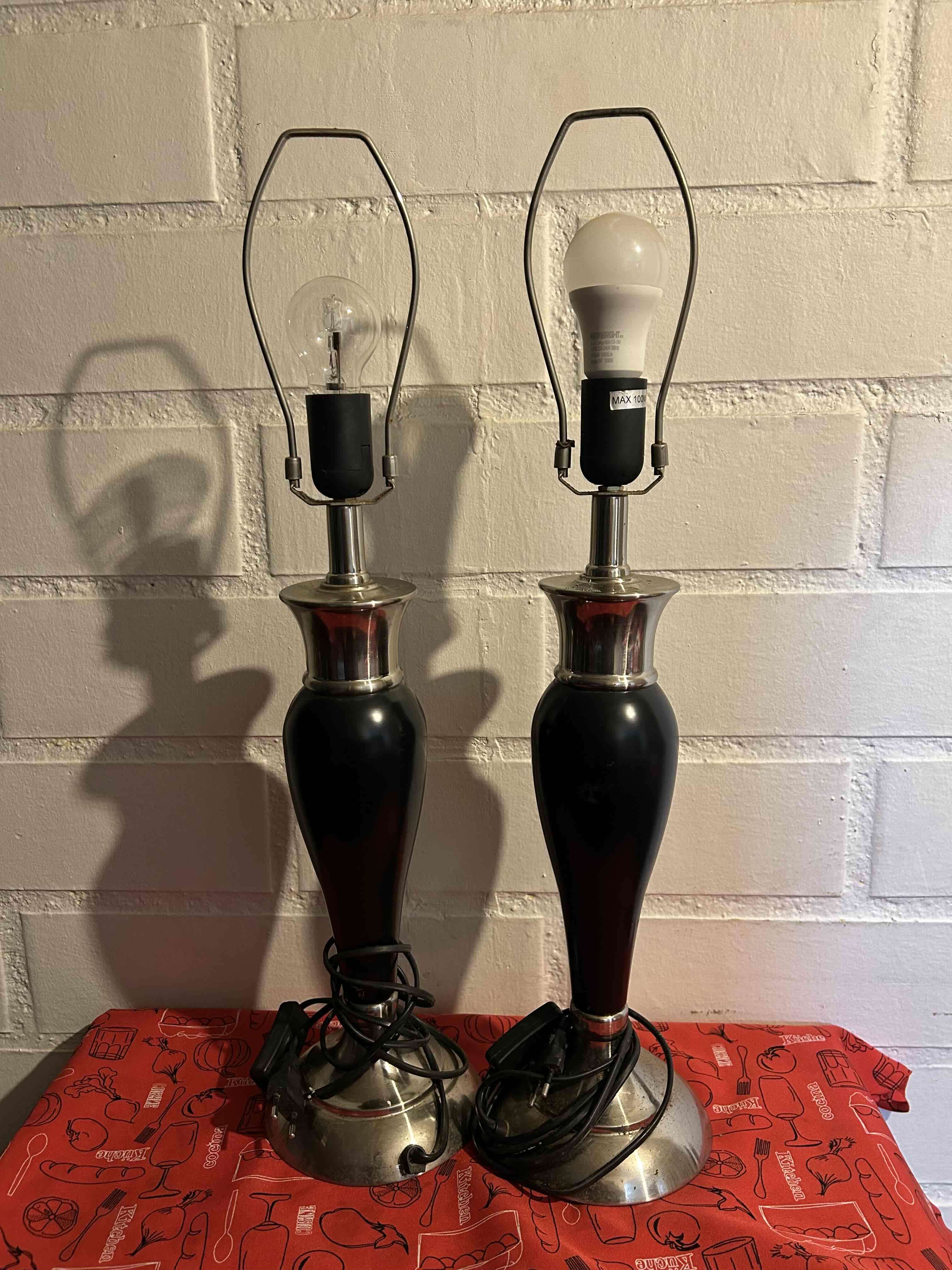 Lámparas de mesa metálicas - miniatura 2