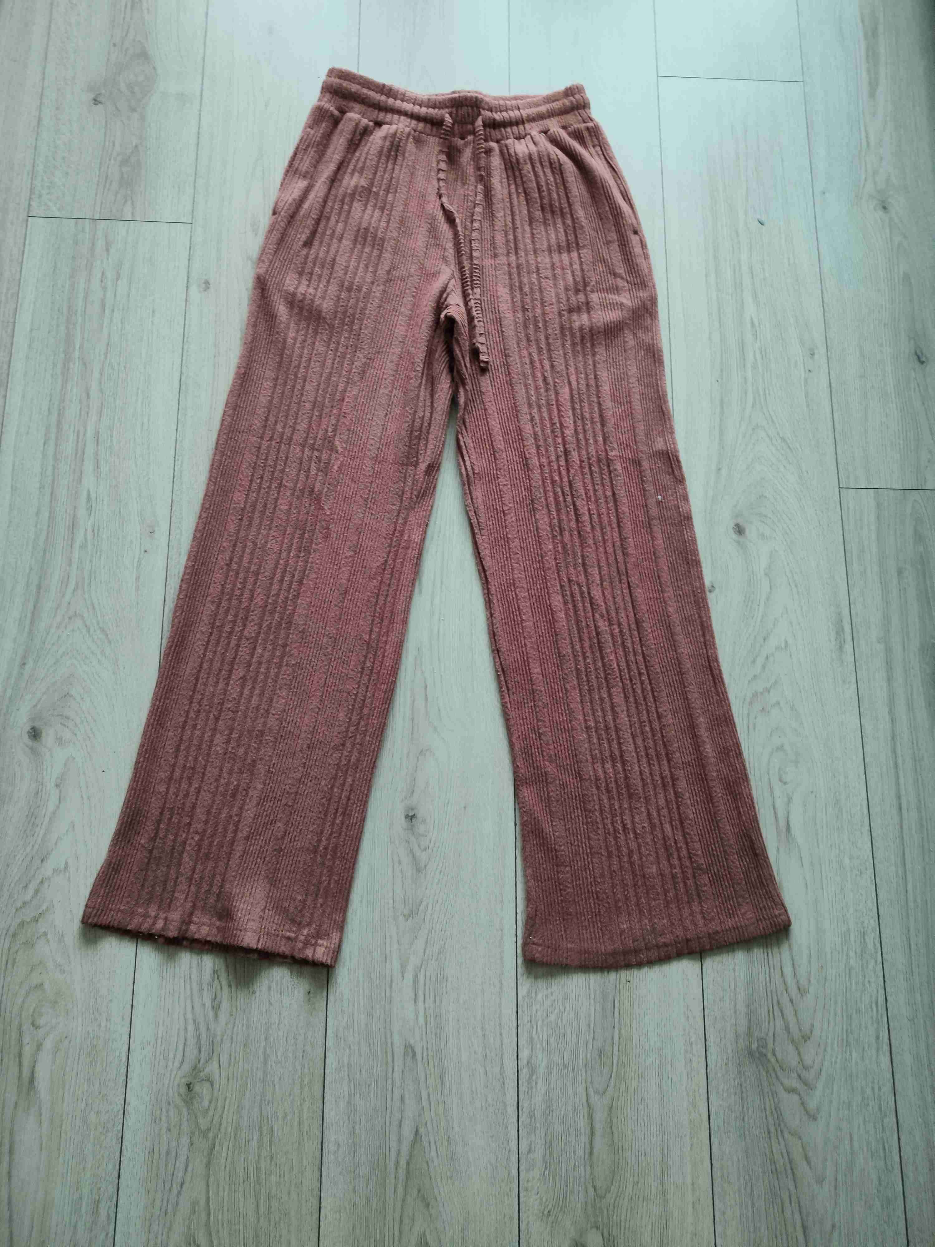 Pantalones acanalados rosa