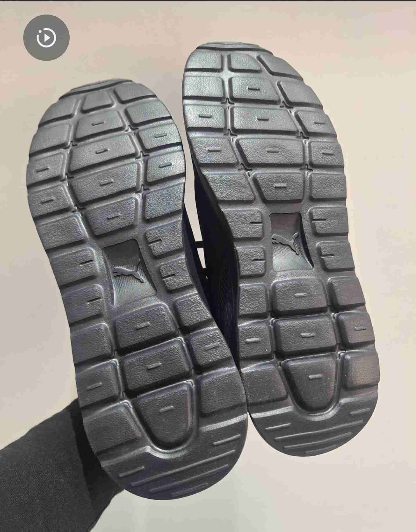 Zapatillas negras deportivas - miniatura 3