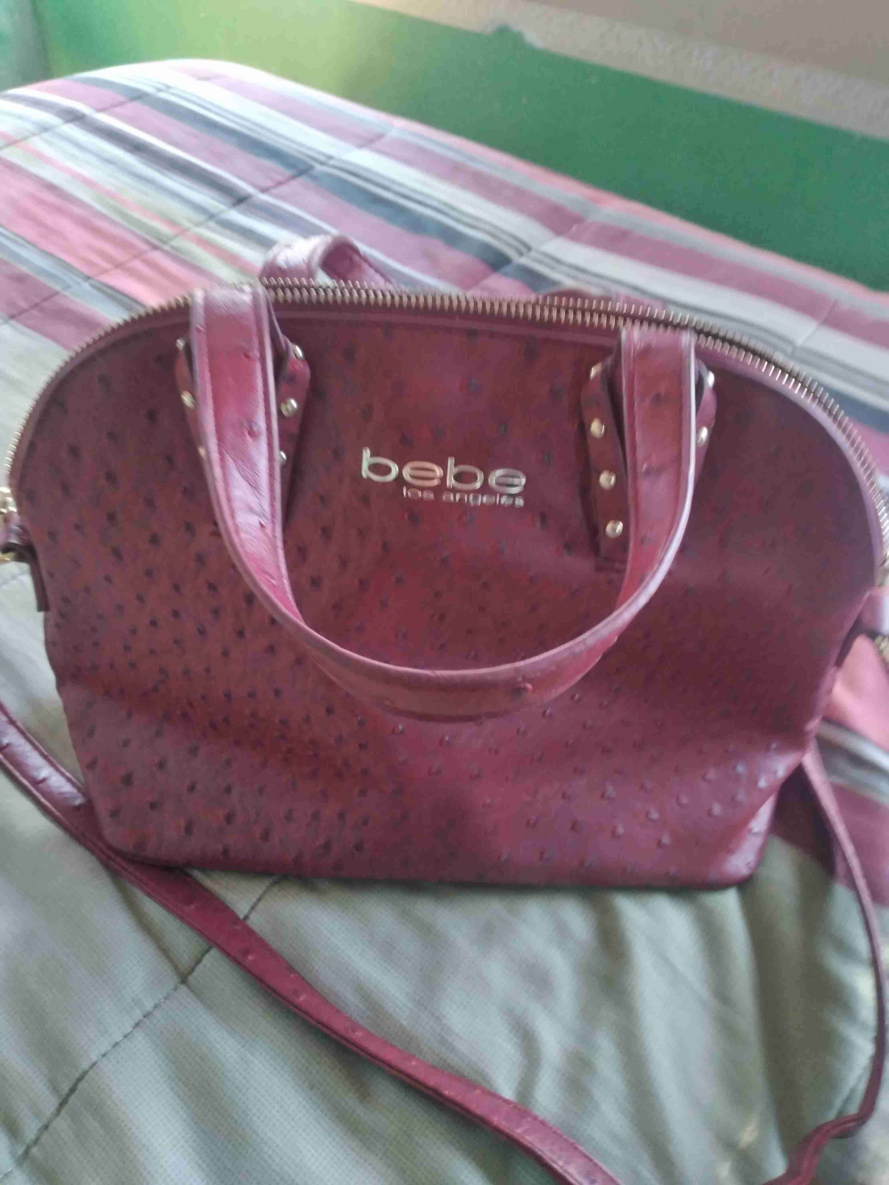 Bolso rojo Bebe con textura - miniatura 1