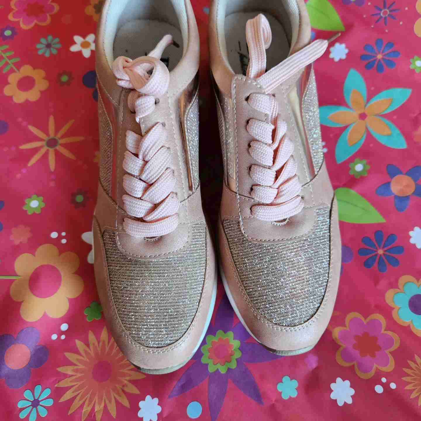 Zapatillas rosadas brillantes