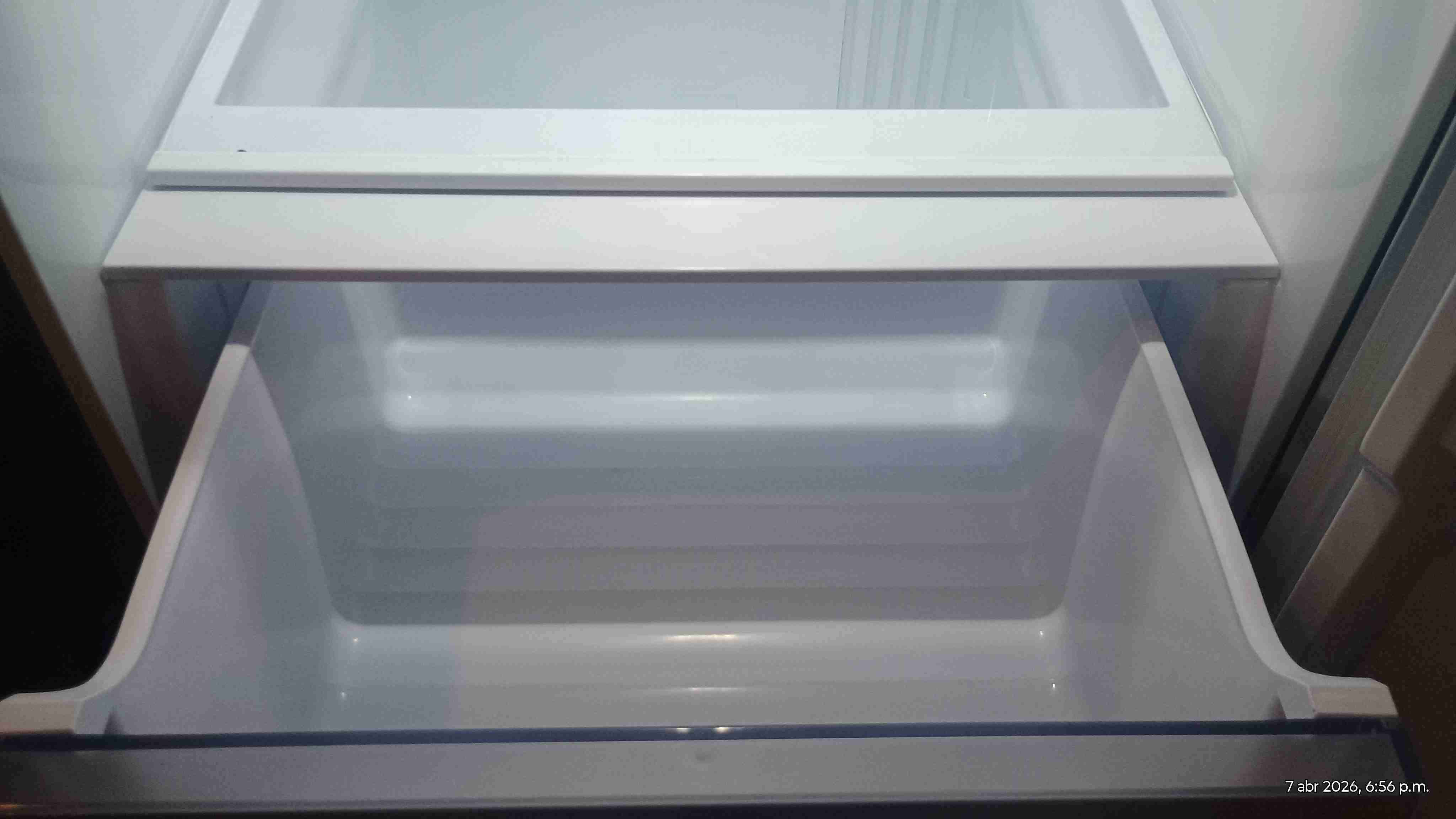 Refrigerador Samsung acero inoxidable - miniatura 4