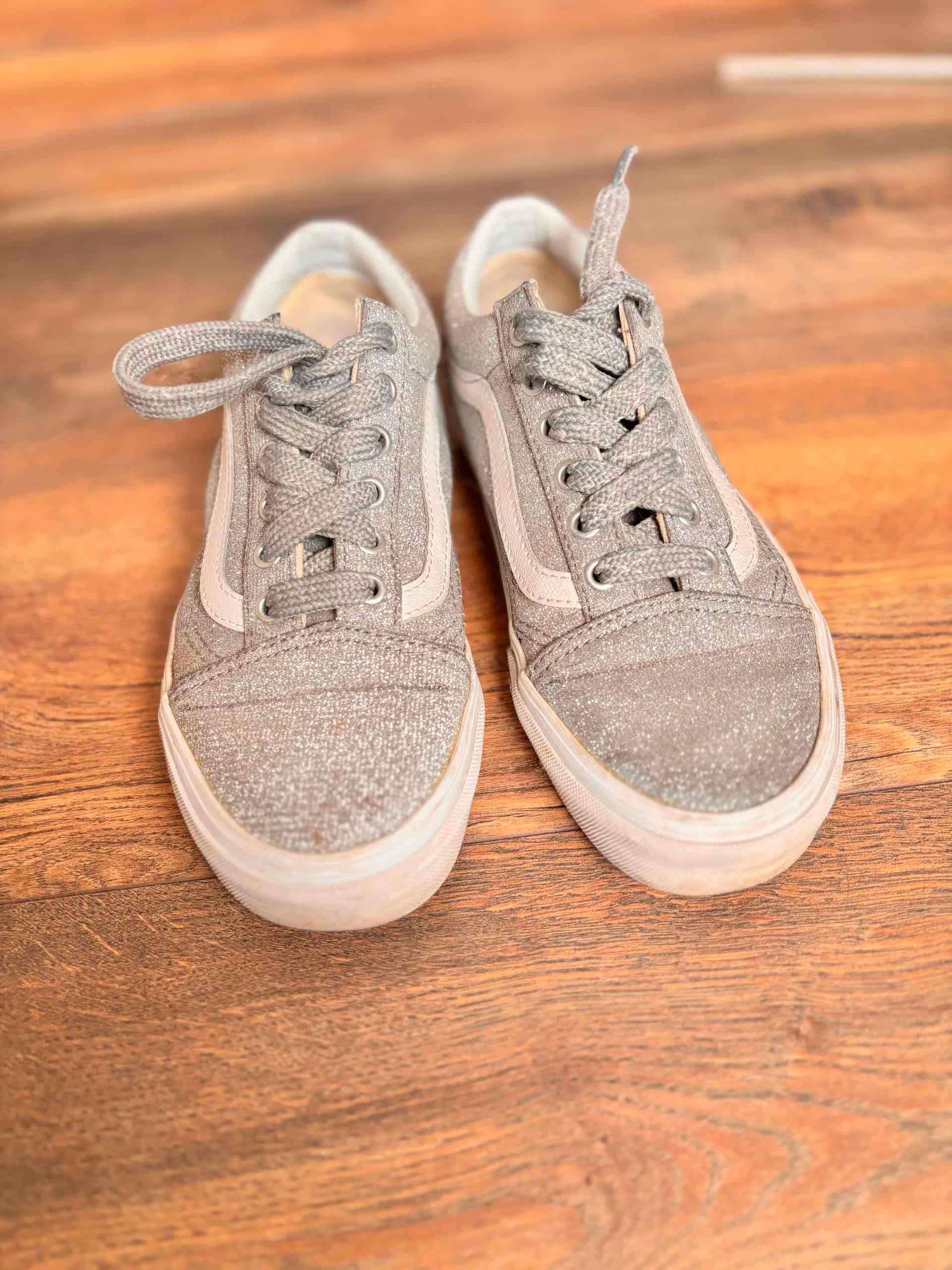 Zapatillas vans brillantes grises - miniatura 3