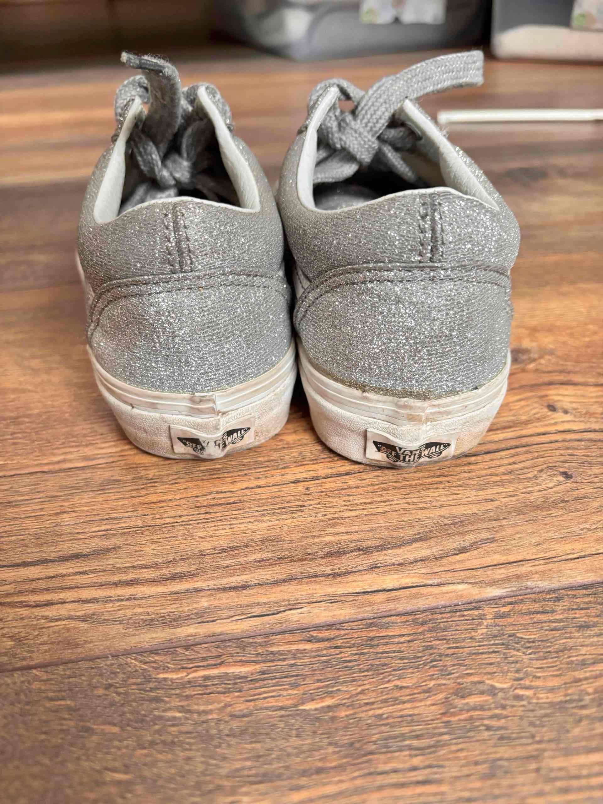 Zapatillas vans brillantes grises - miniatura 4