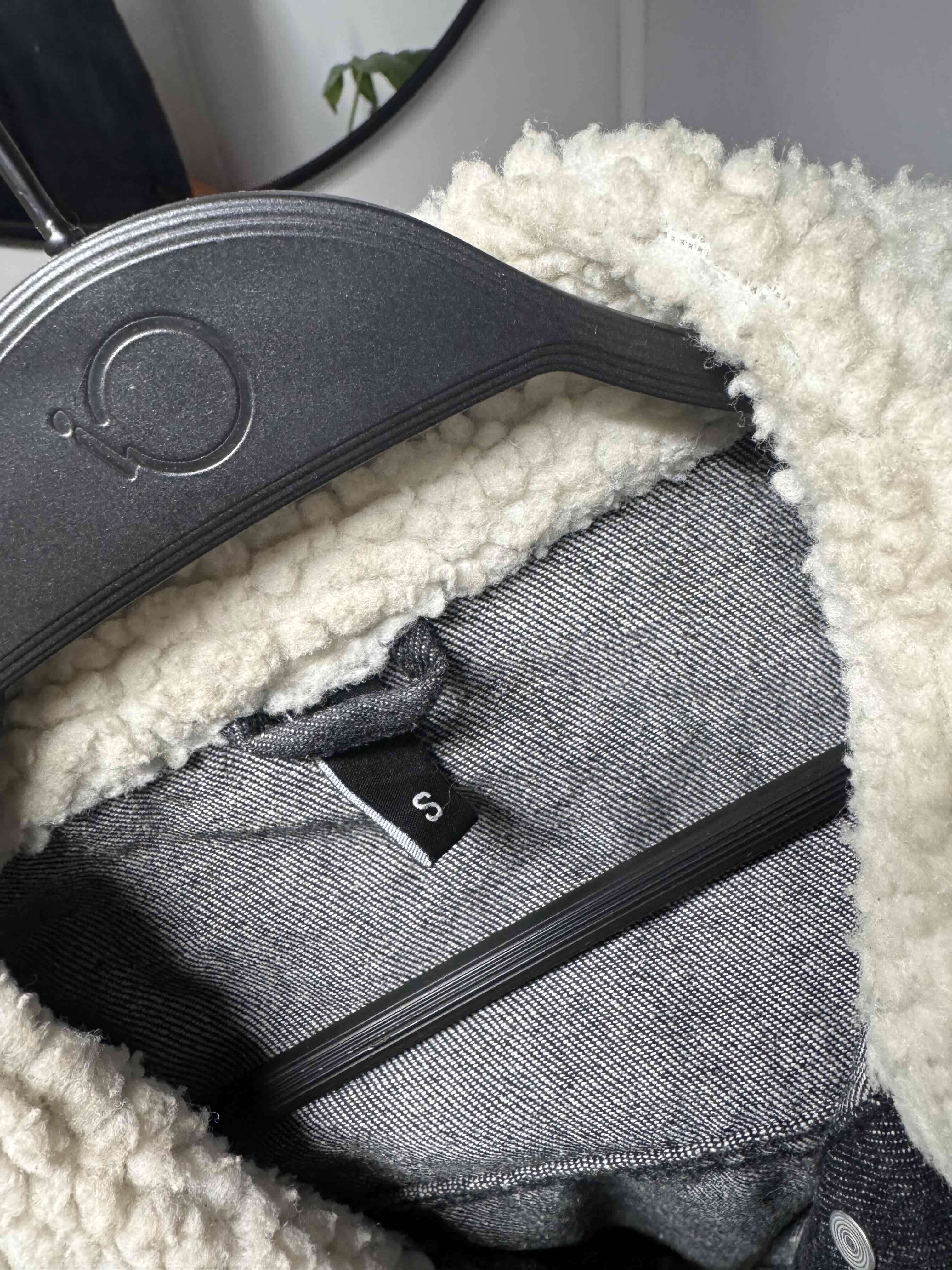 Chaqueta de mezclilla con chiporrito - miniatura 3